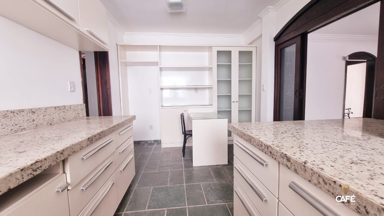 Casa, 3 quartos, 241 m² - Foto 17