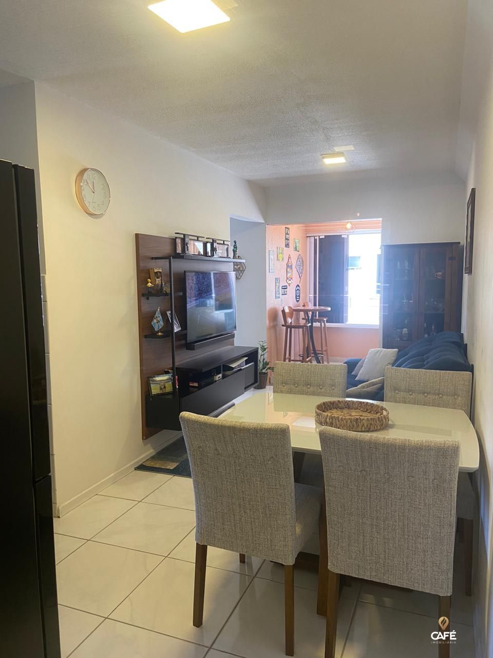 Apartamento à venda com 2 quartos, 57m² - Foto 1