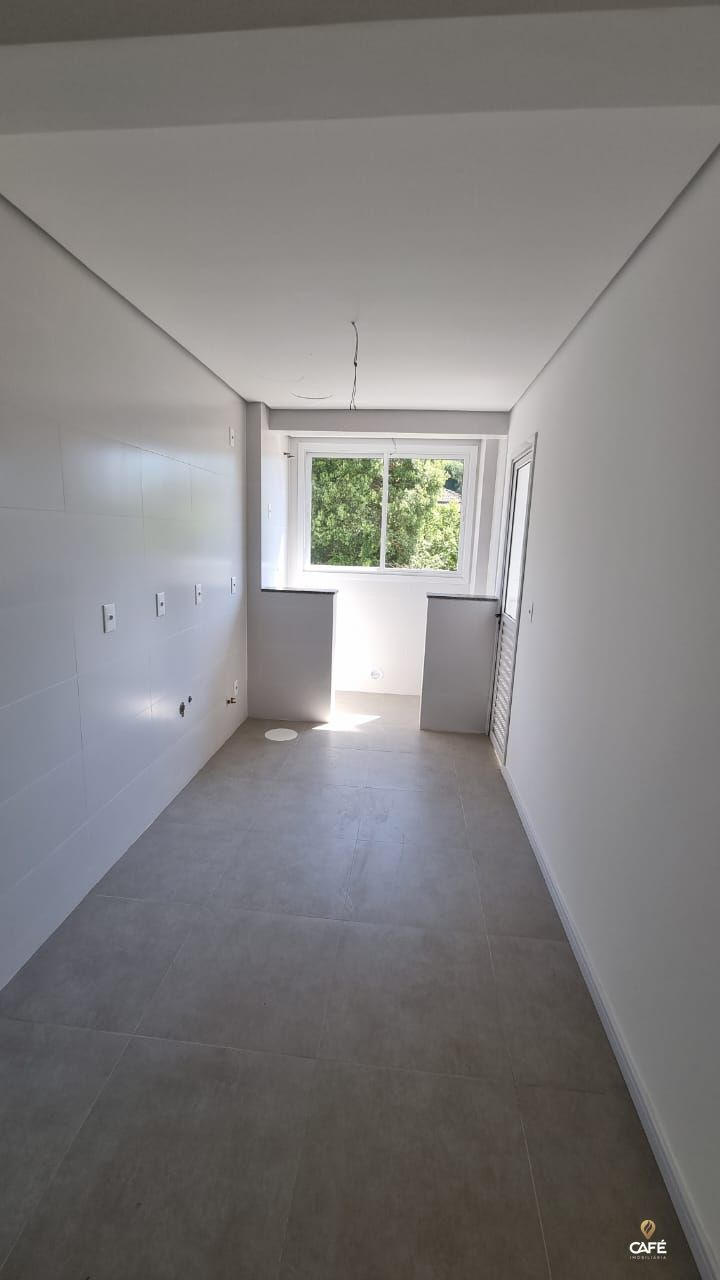 Apartamento à venda com 2 quartos, 70m² - Foto 11