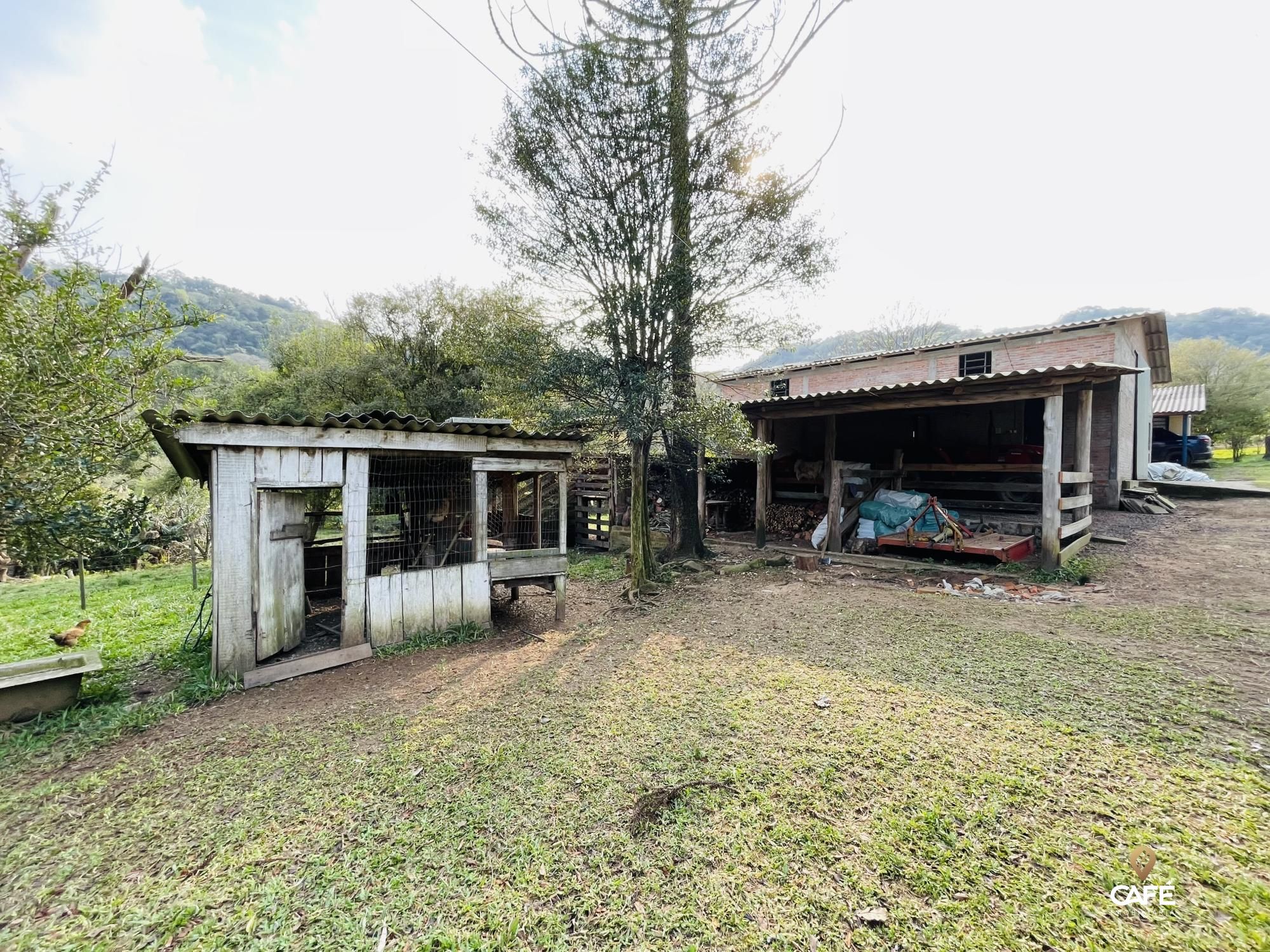 Fazenda à venda com 4 quartos, 240000m² - Foto 34