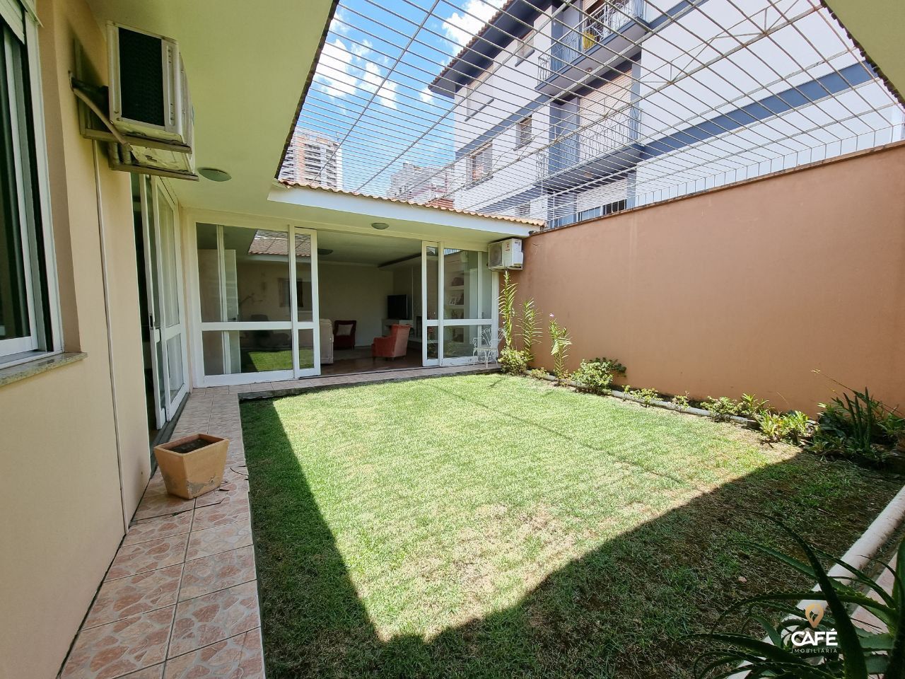 Casa à venda com 4 quartos, 282m² - Foto 18