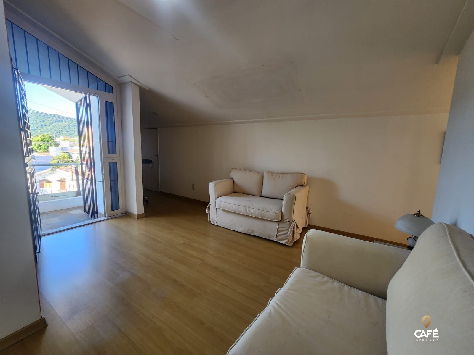 Casa à venda com 3 quartos, 220m² - Foto 9