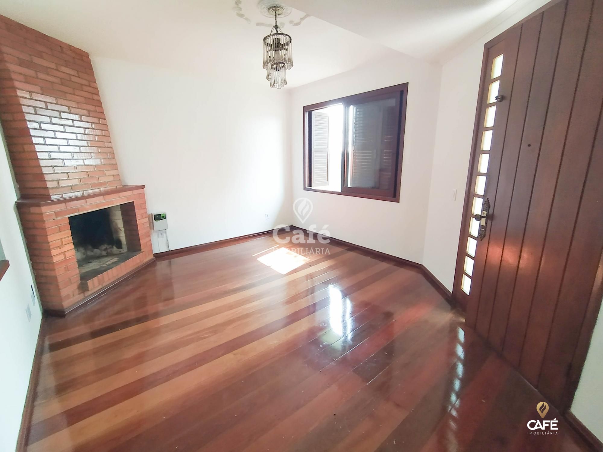 Casa à venda com 3 quartos, 208m² - Foto 4