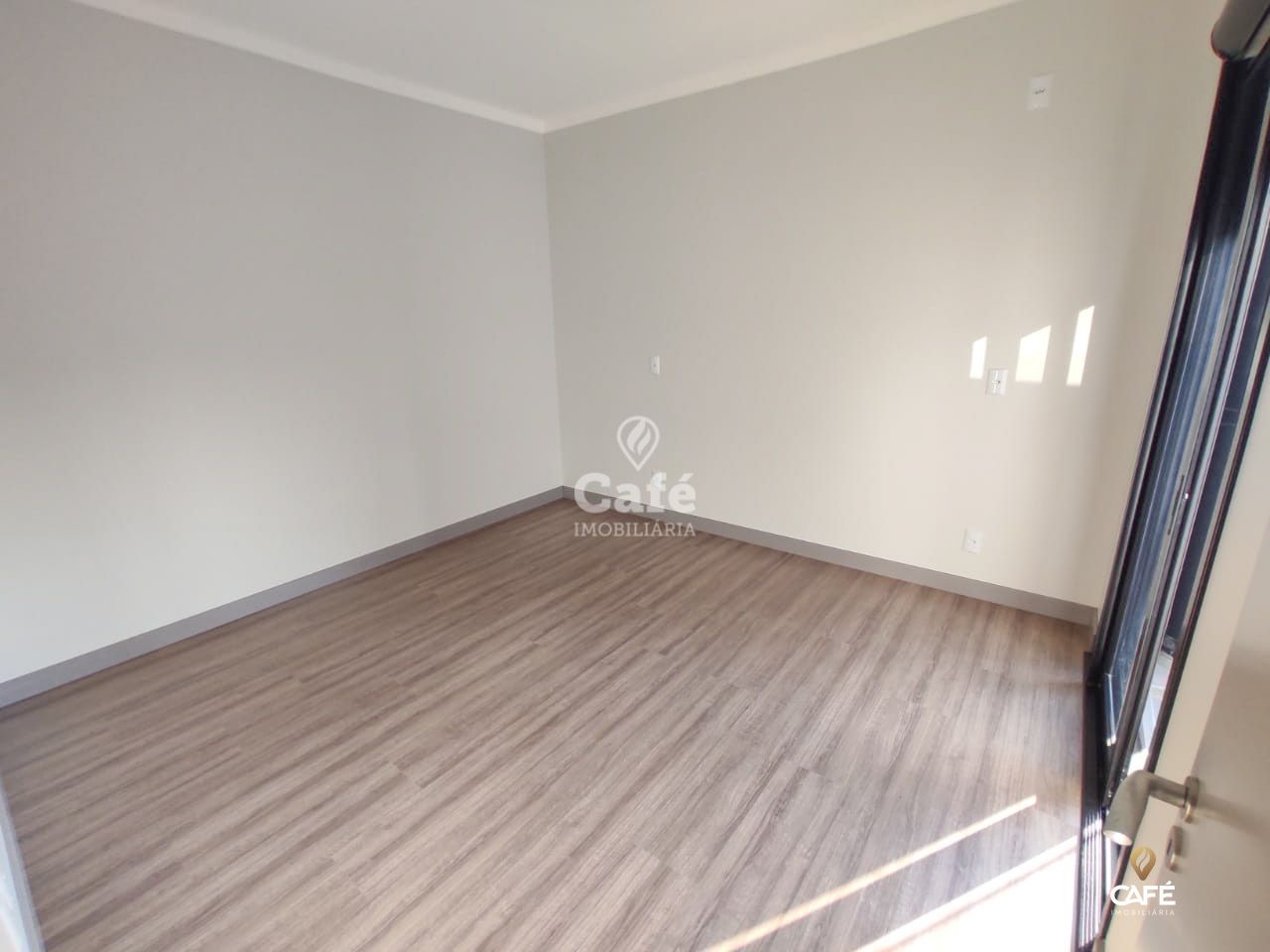 Casa à venda com 3 quartos, 142m² - Foto 14