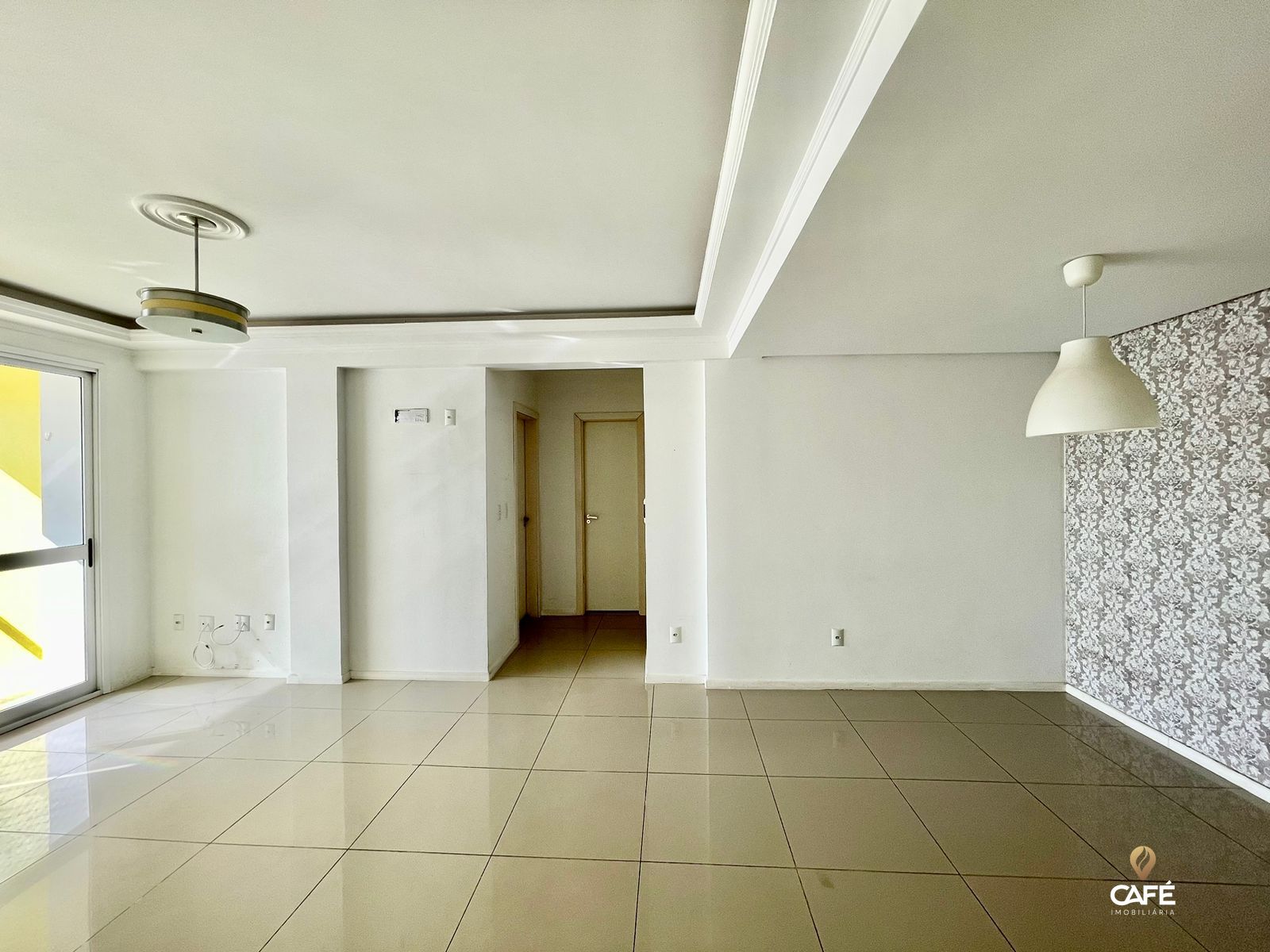 Apartamento à venda com 2 quartos, 85m² - Foto 3