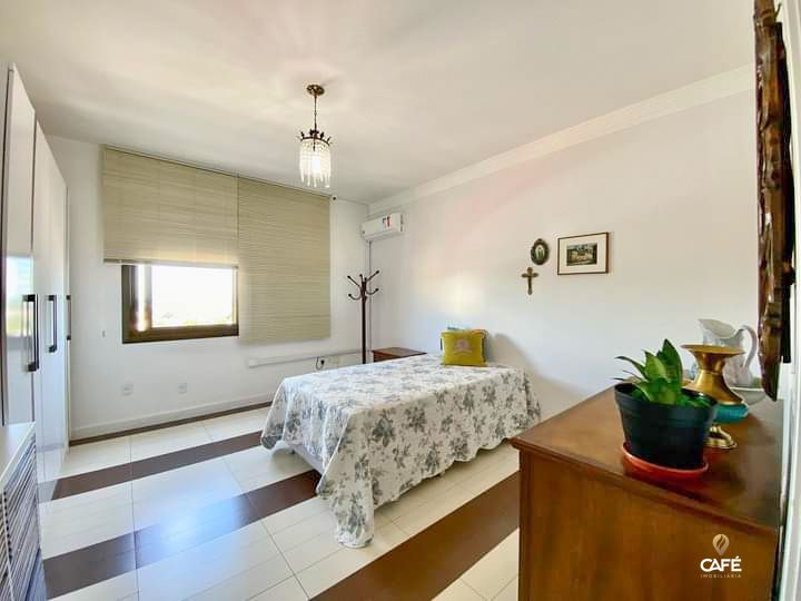 Apartamento à venda com 3 quartos, 239m² - Foto 11