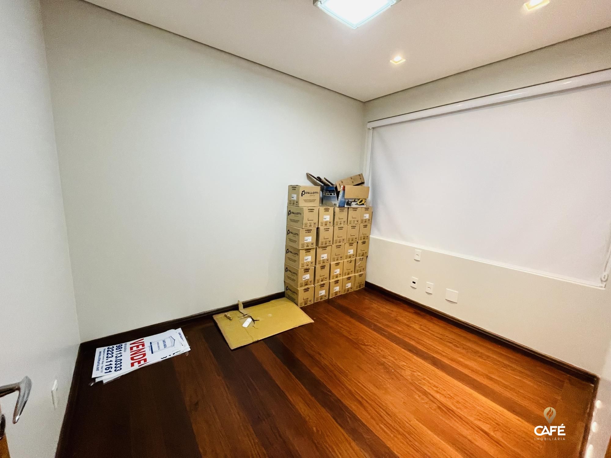 Apartamento à venda com 4 quartos, 221m² - Foto 29