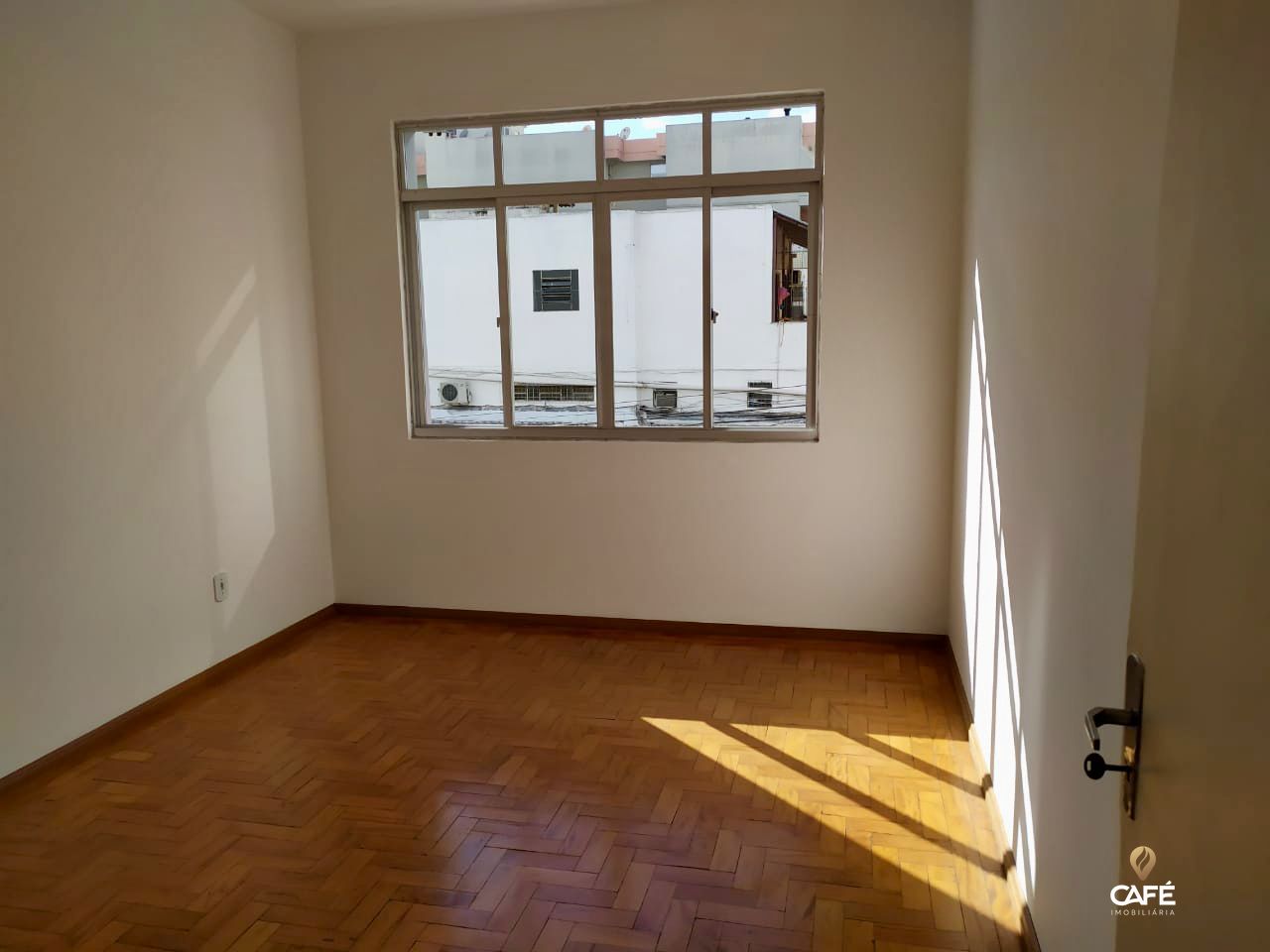 Apartamento à venda com 3 quartos, 96m² - Foto 5