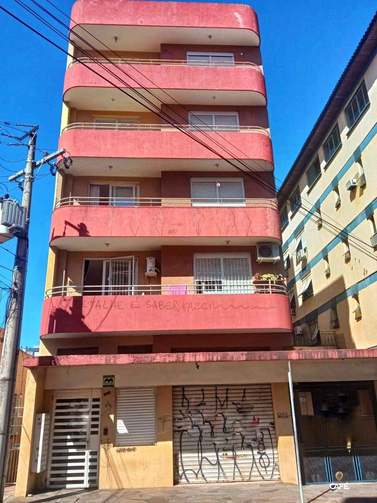 Conjunto Comercial-Sala para alugar com 3 quartos, 250m² - Foto 1