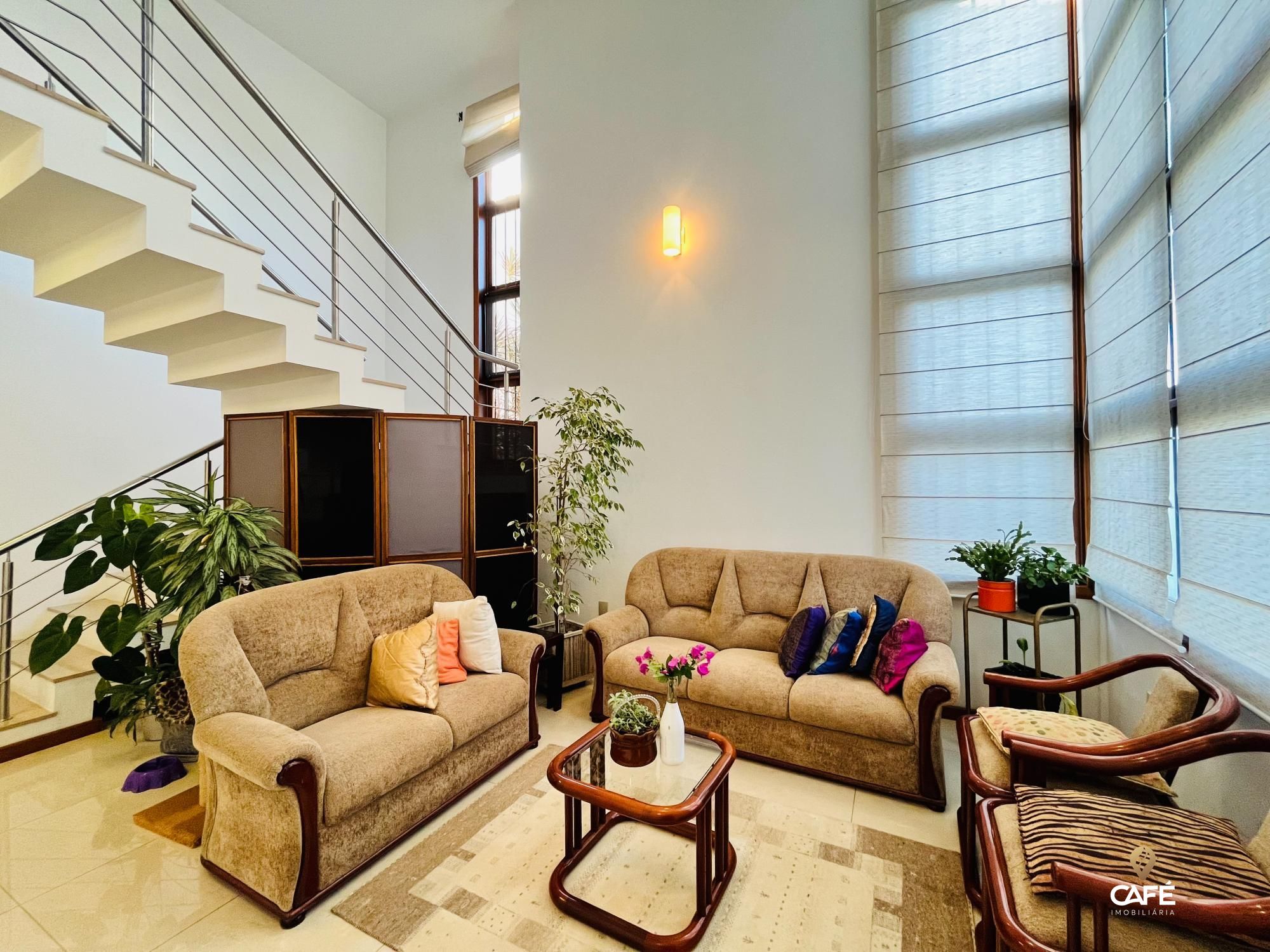 Casa, 4 quartos, 239 m² - Foto 2