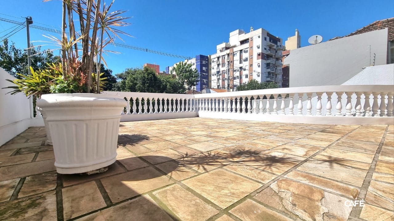 Casa, 3 quartos, 241 m² - Foto 2