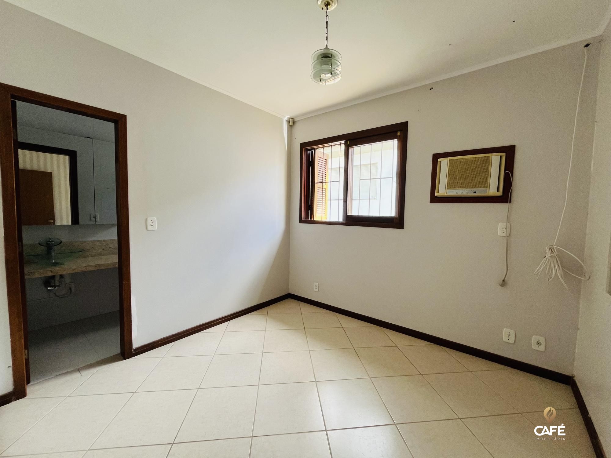 Casa à venda com 6 quartos, 280m² - Foto 6