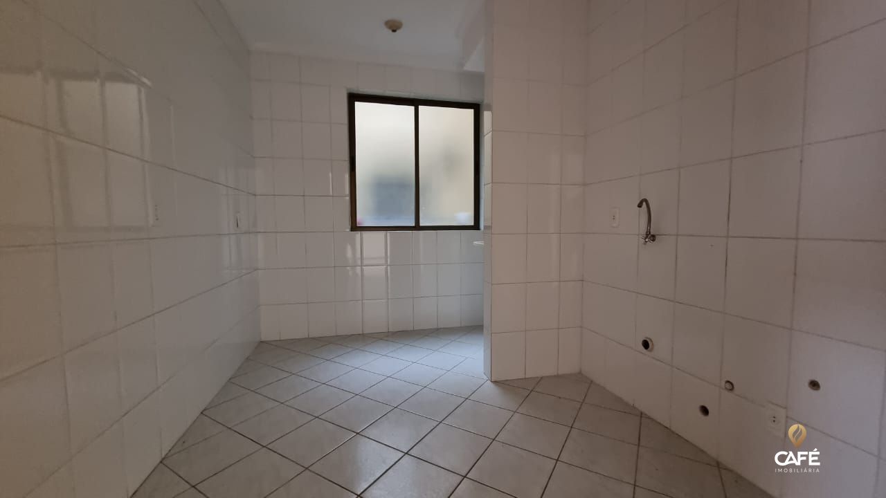 Apartamento à venda com 2 quartos, 65m² - Foto 4