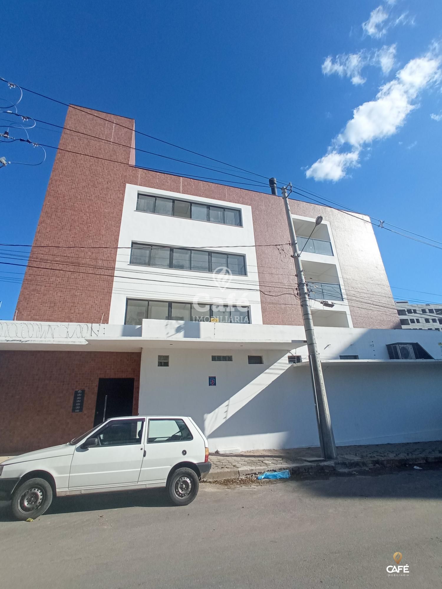 Apartamento à venda com 2 quartos, 76m² - Foto 1