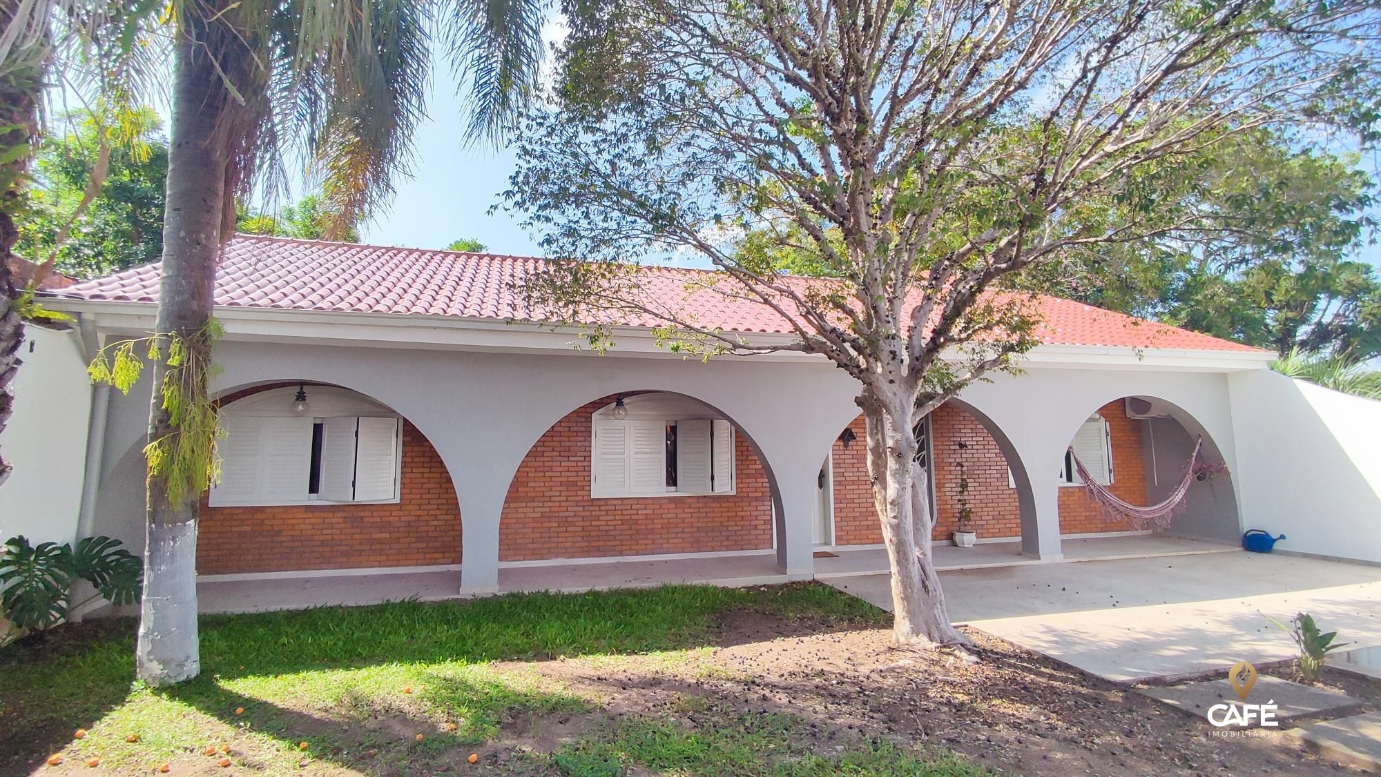 Casa, 3 quartos, 177 m² - Foto 1