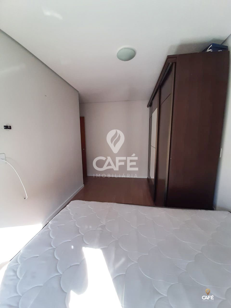 Apartamento à venda com 2 quartos, 60m² - Foto 3