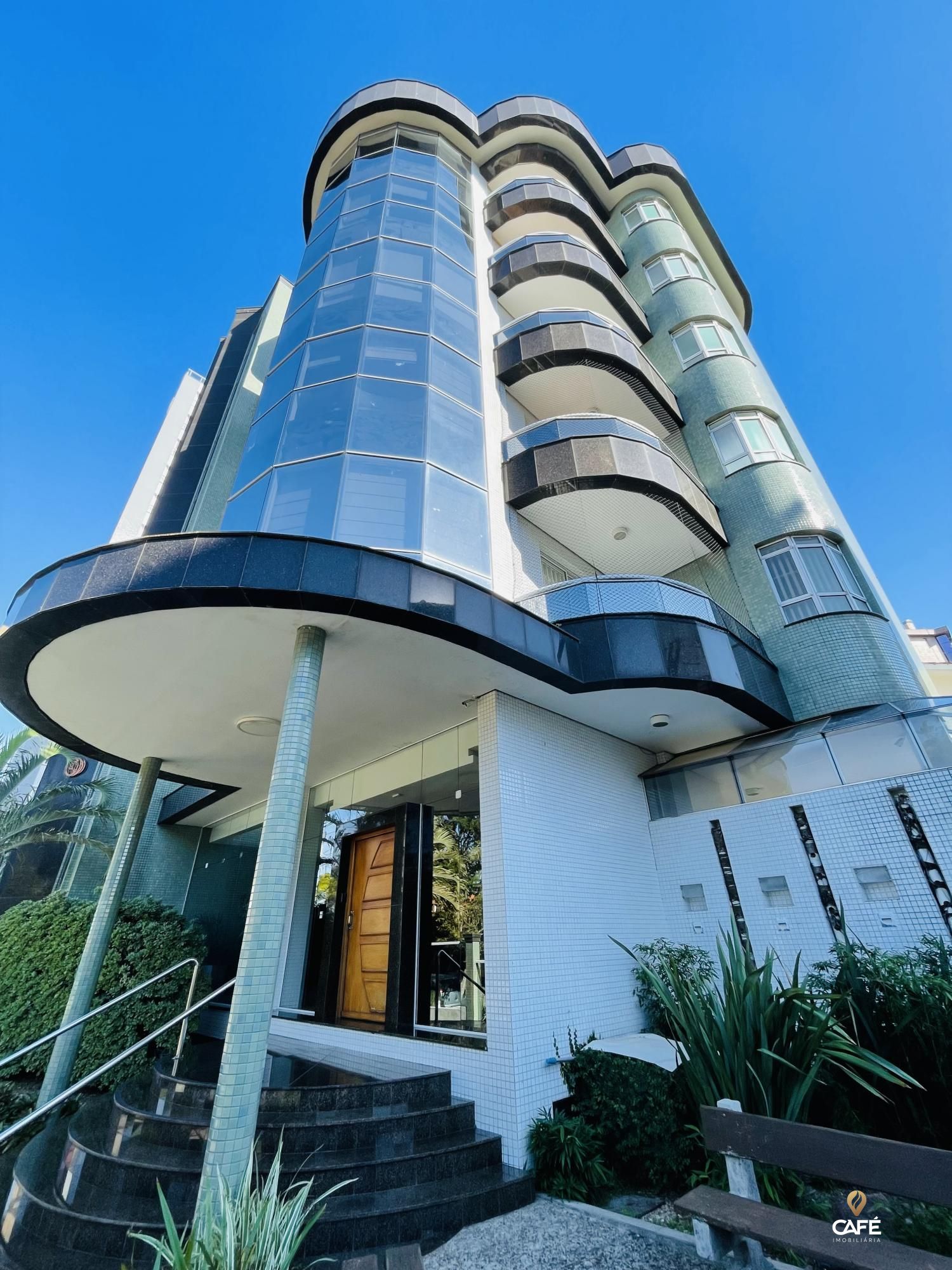 Apartamento, 4 quartos, 221 m² - Foto 1