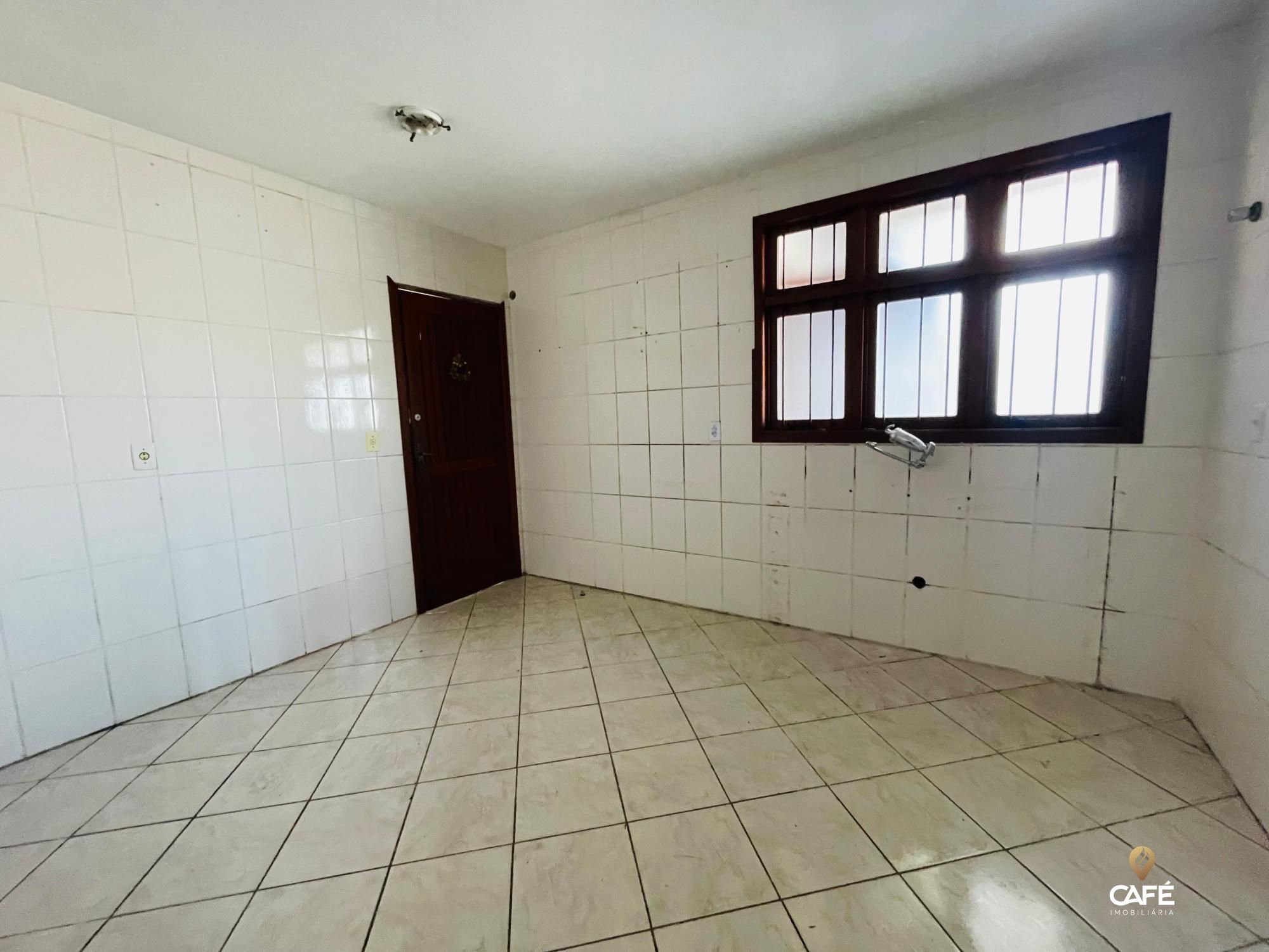 Casa à venda com 3 quartos, 250m² - Foto 6