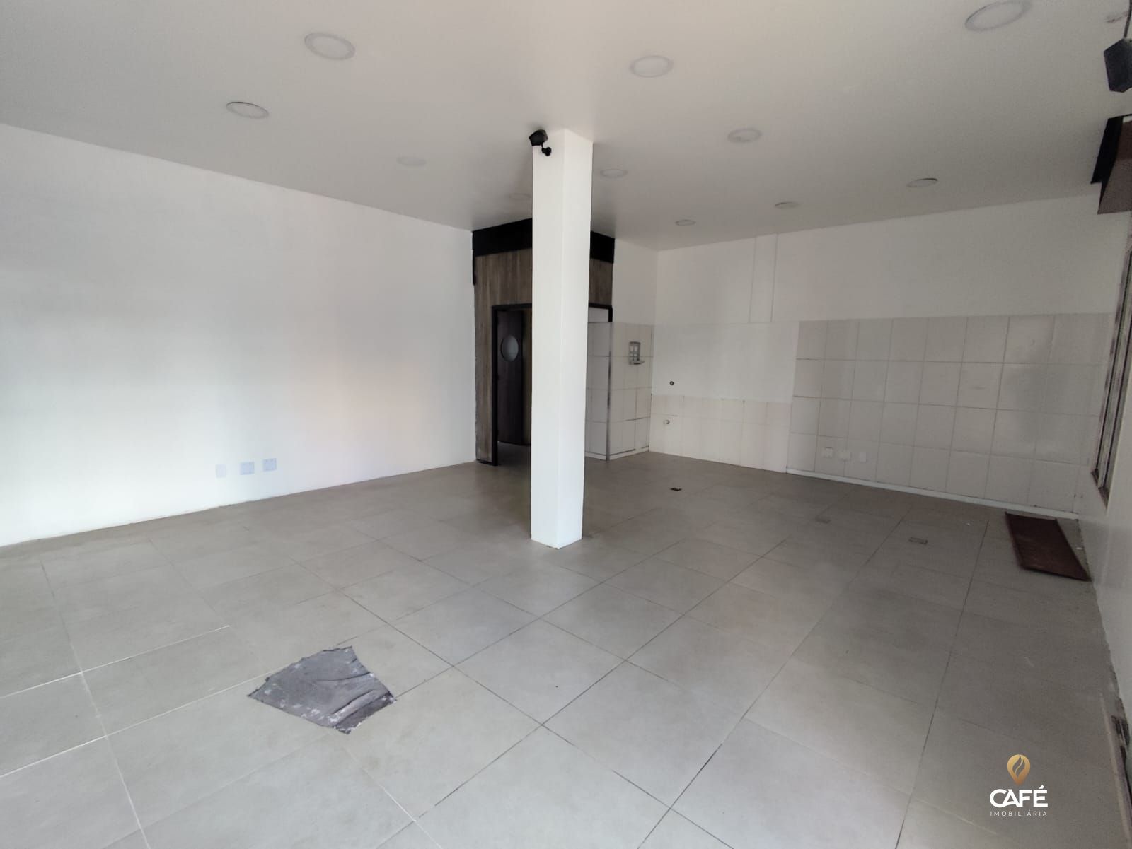 Loja-Salão para alugar com 3 quartos, 70m² - Foto 3