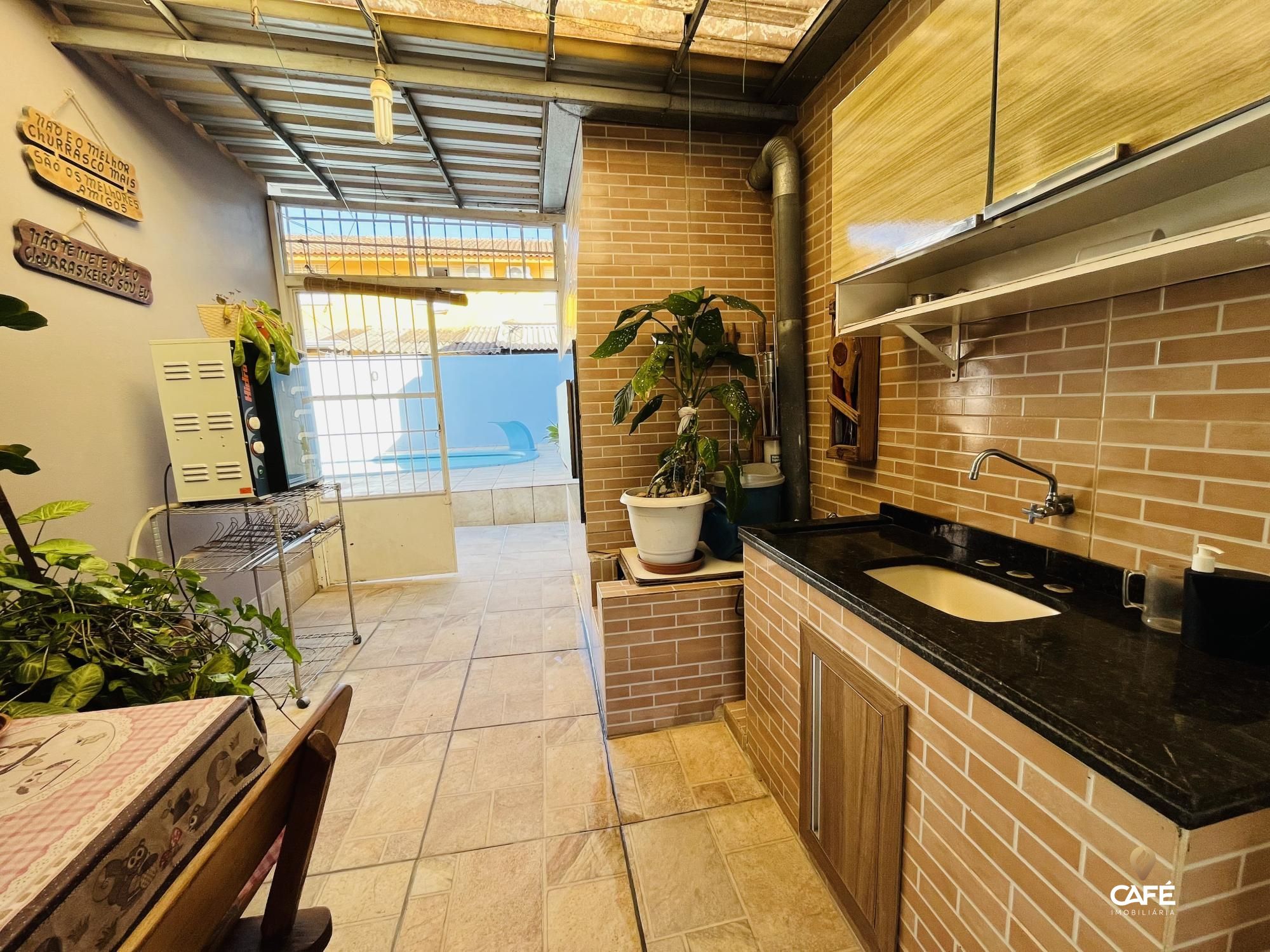 Casa à venda com 4 quartos, 214m² - Foto 14