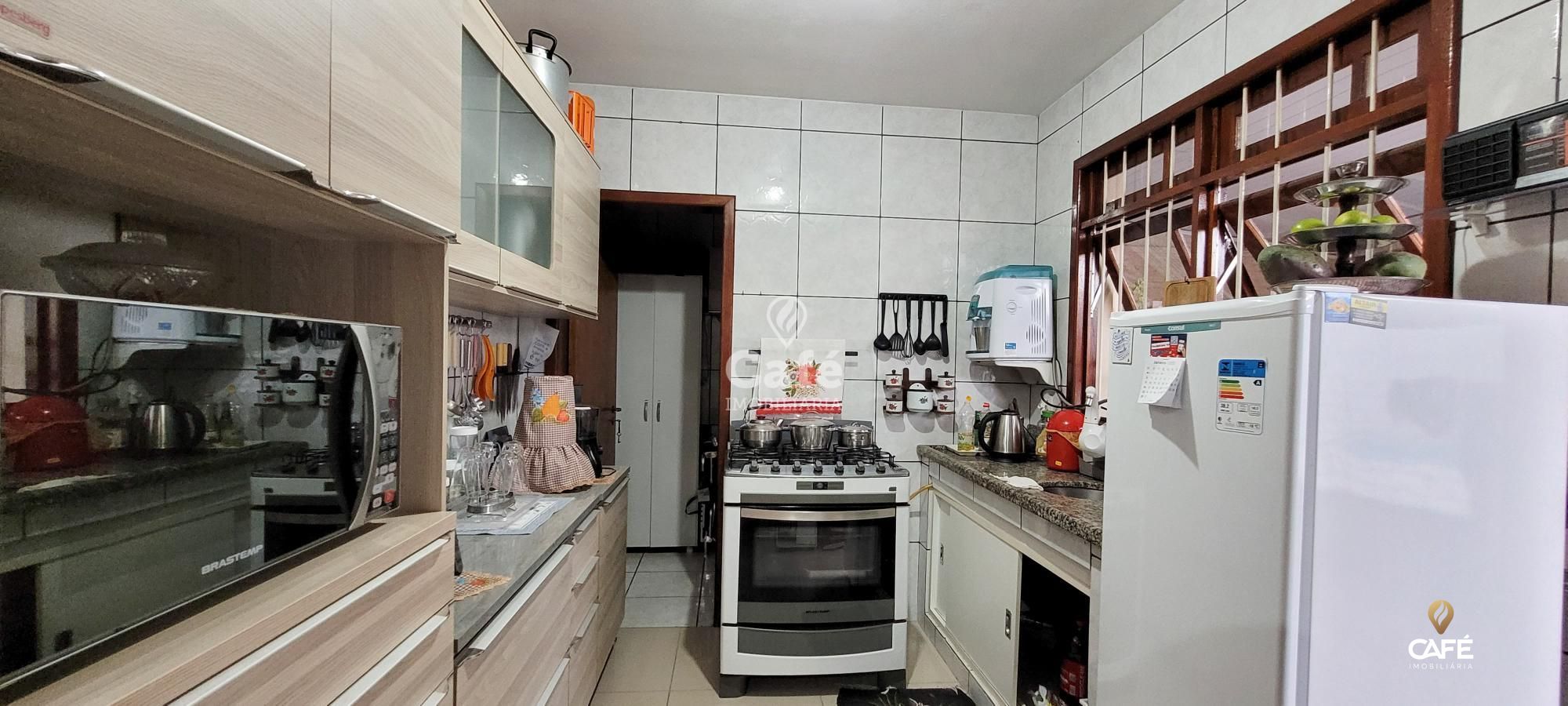 Casa à venda com 5 quartos, 141m² - Foto 18