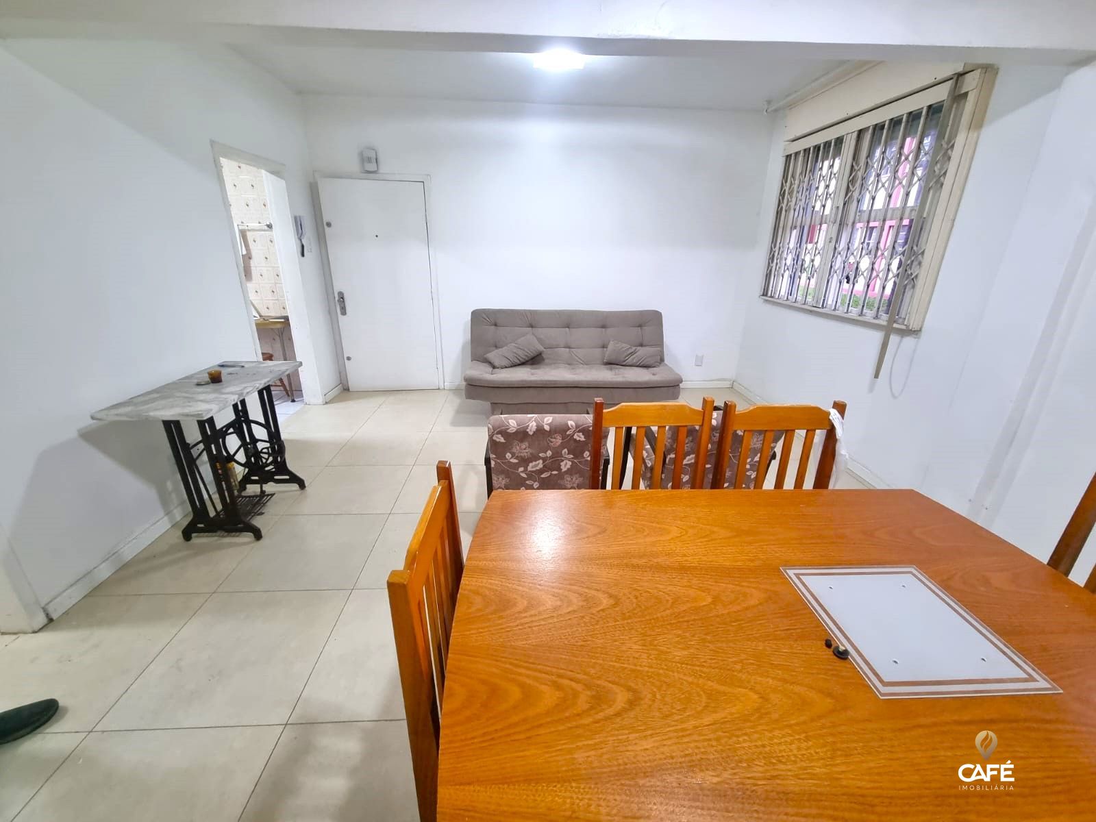 Apartamento à venda com 2 quartos, 62m² - Foto 2