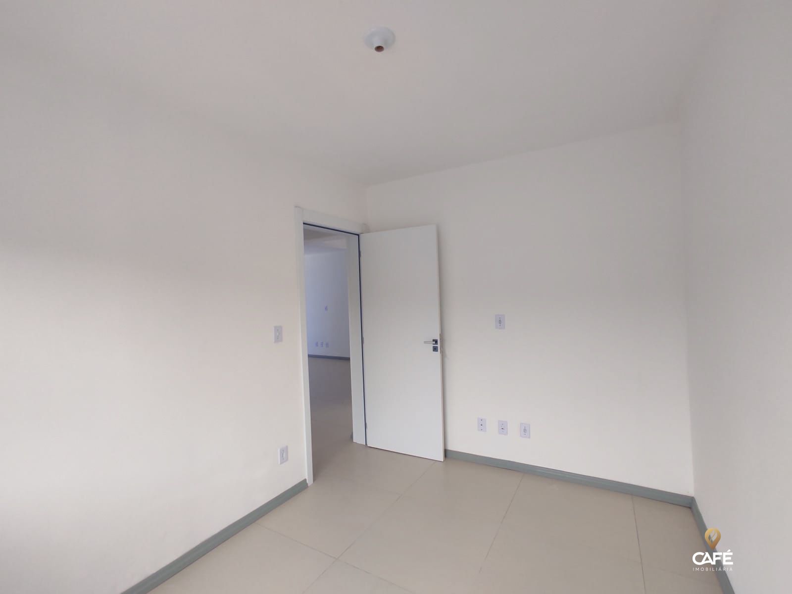 Apartamento à venda com 2 quartos, 79m² - Foto 3