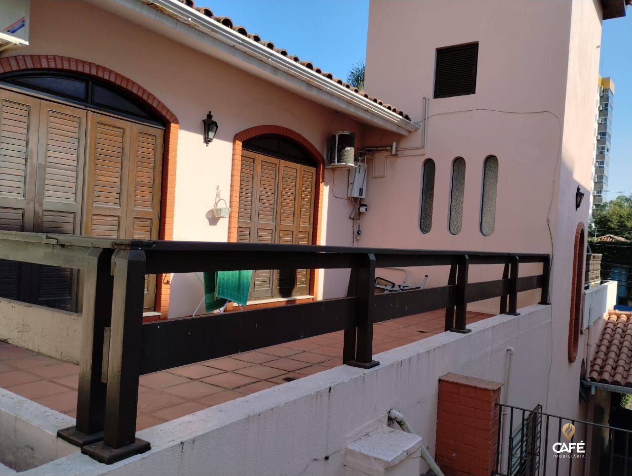 Casa, 5 quartos, 299 m² - Foto 2