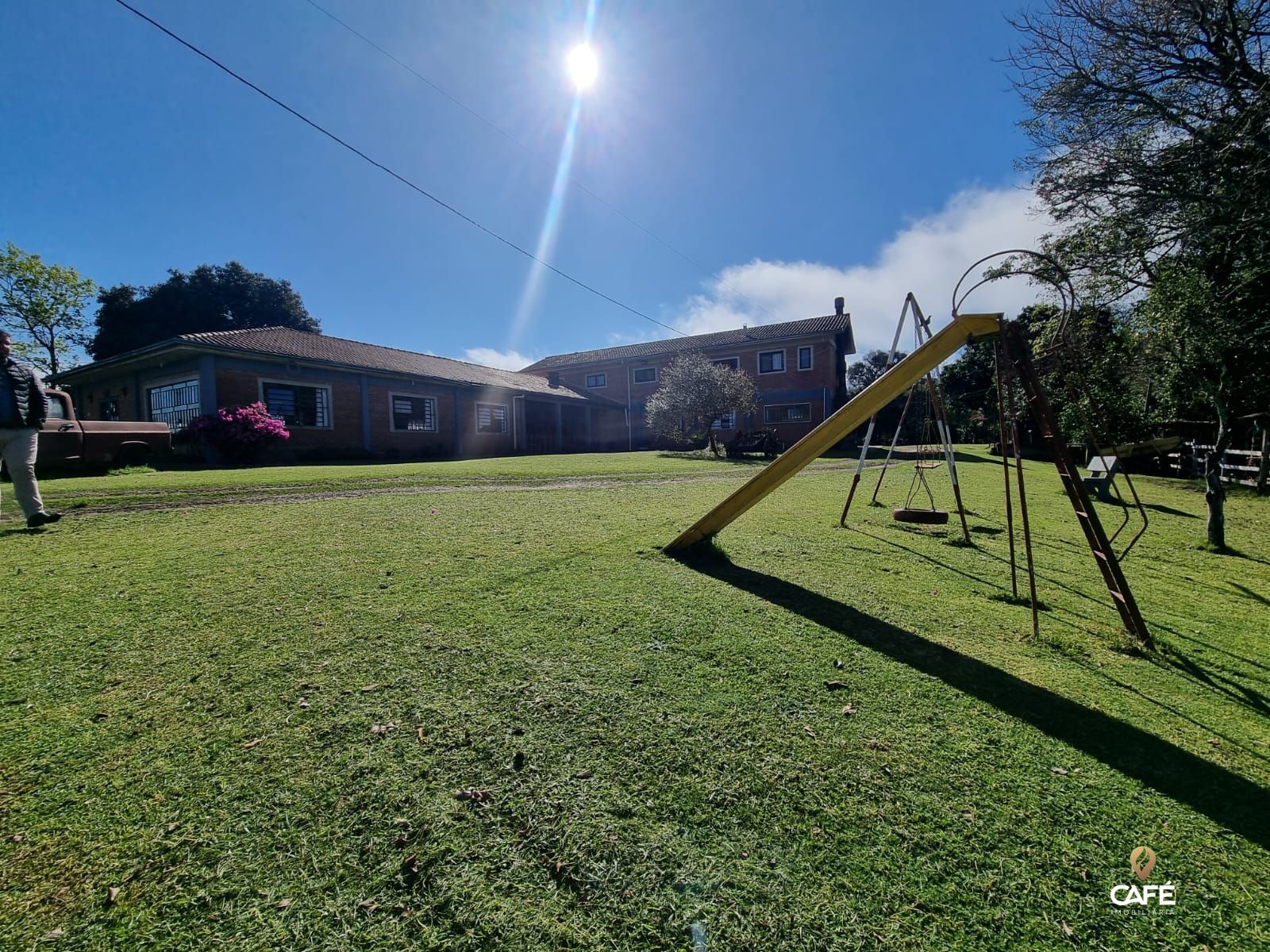 Fazenda à venda com 3 quartos, 200m² - Foto 2