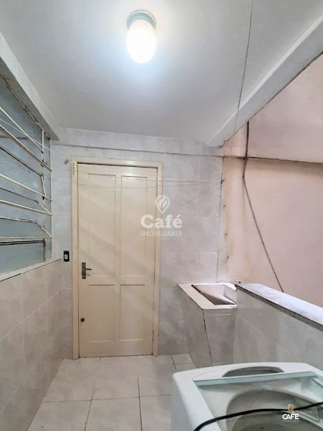 Apartamento à venda com 2 quartos, 74m² - Foto 2