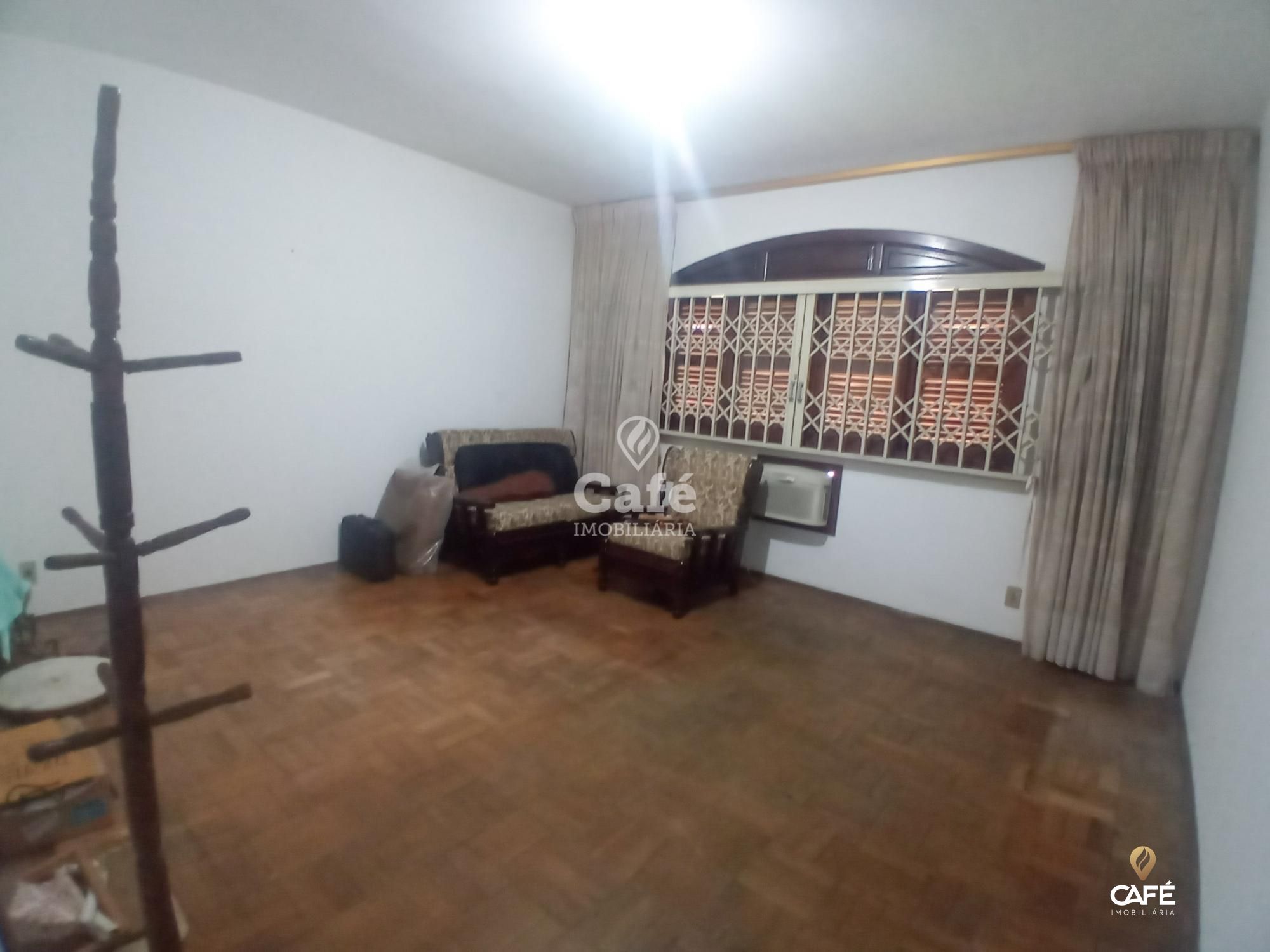 Casa à venda com 3 quartos, 290m² - Foto 9