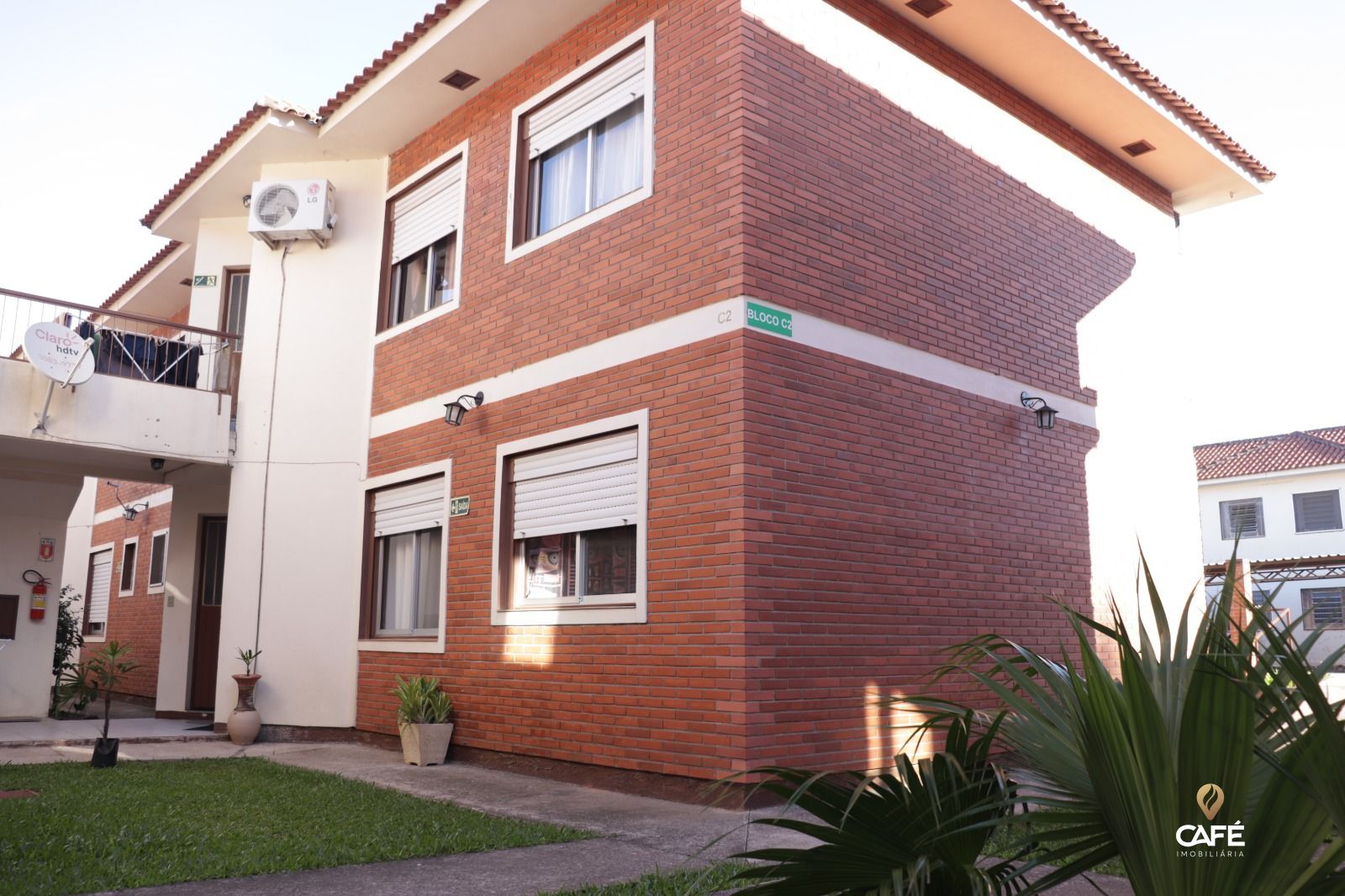 Apartamento à venda com 3 quartos, 64m² - Foto 1