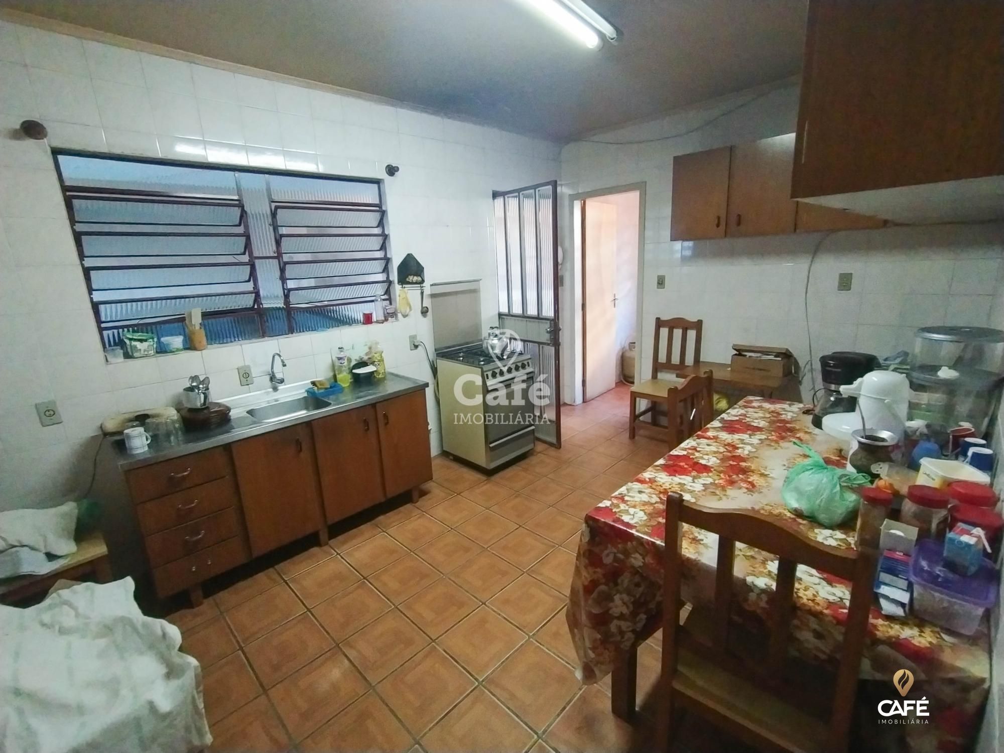 Casa à venda com 2 quartos, 187m² - Foto 2