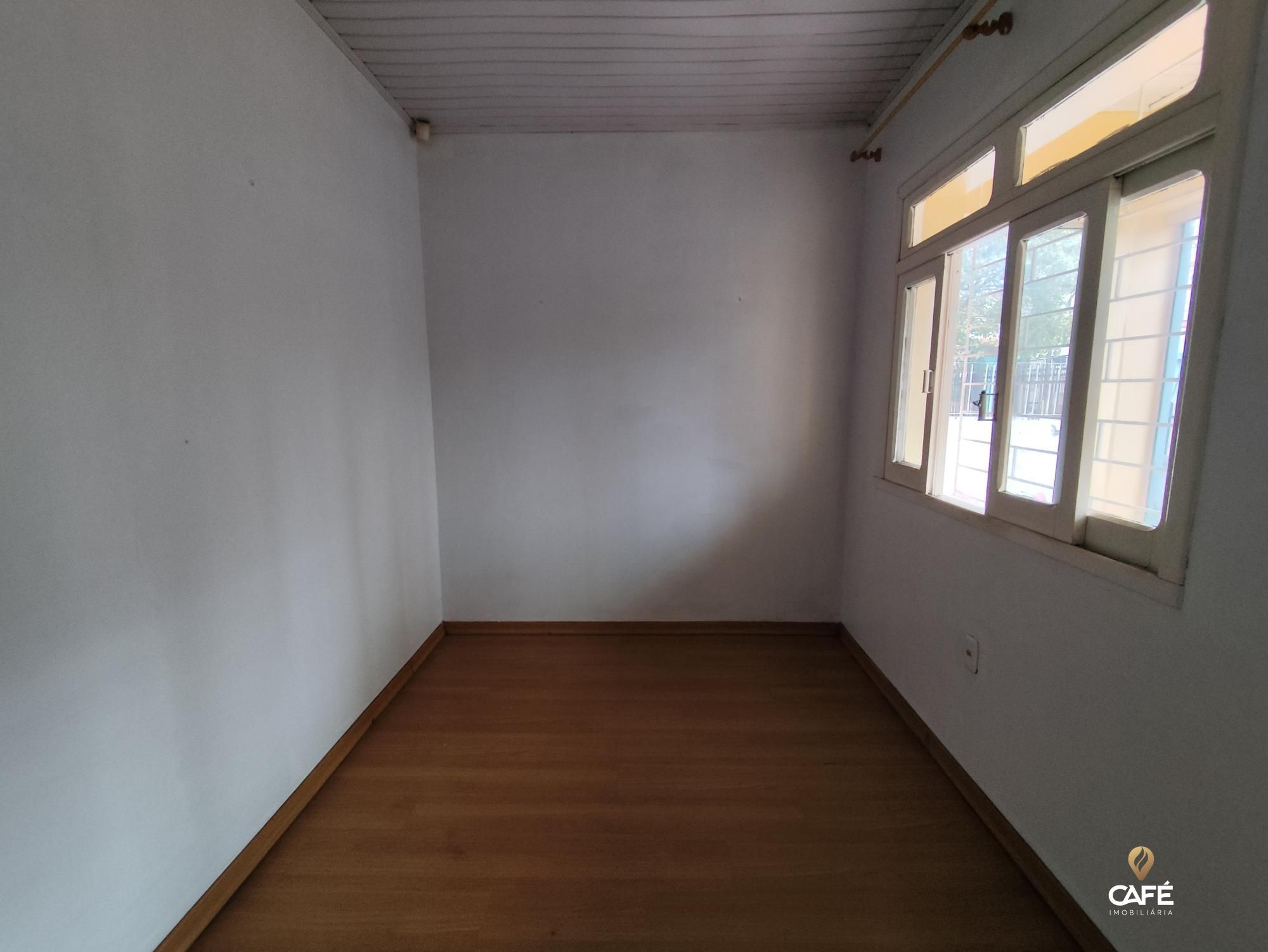 Casa à venda com 5 quartos, 150m² - Foto 6