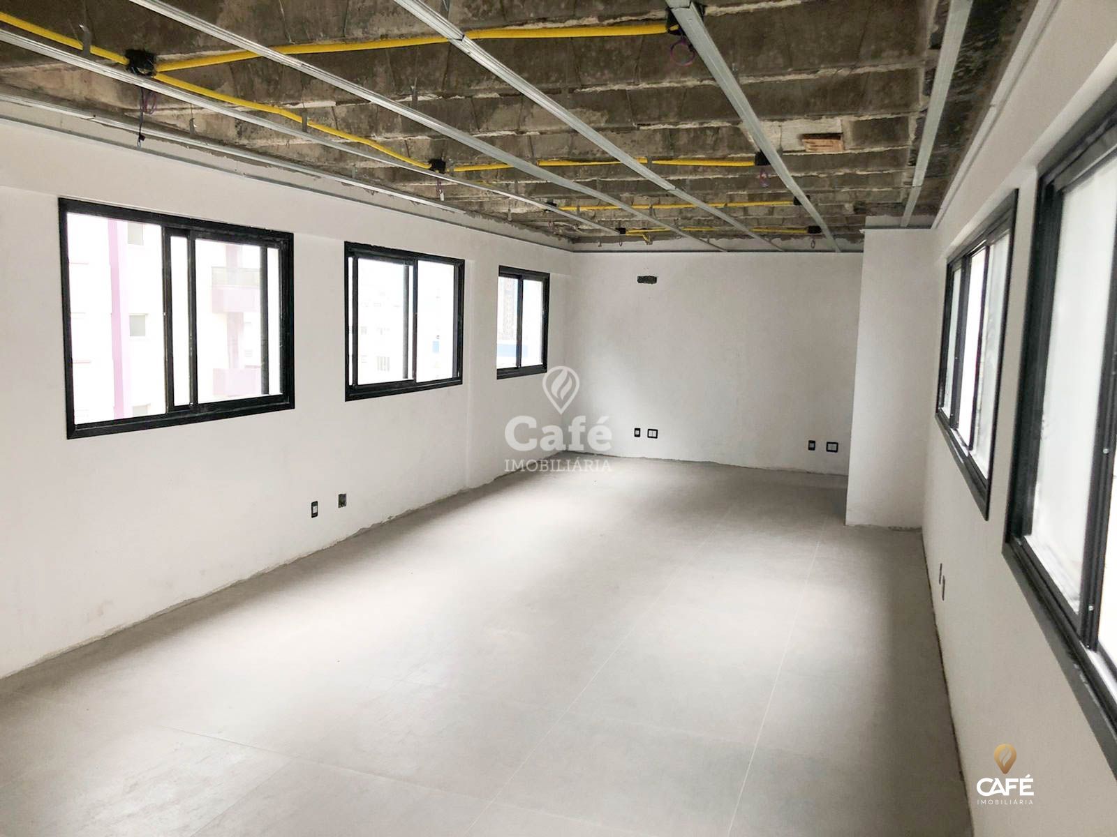 Conjunto Comercial-Sala à venda com 1 quarto, 55m² - Foto 1