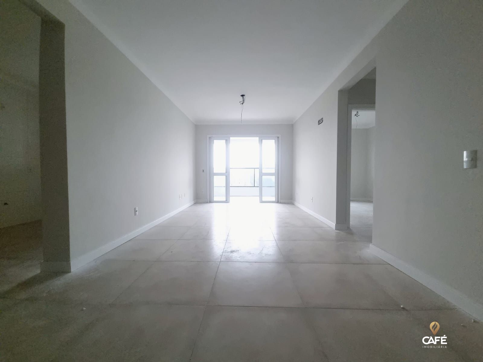 Apartamento à venda com 3 quartos, 144m² - Foto 2