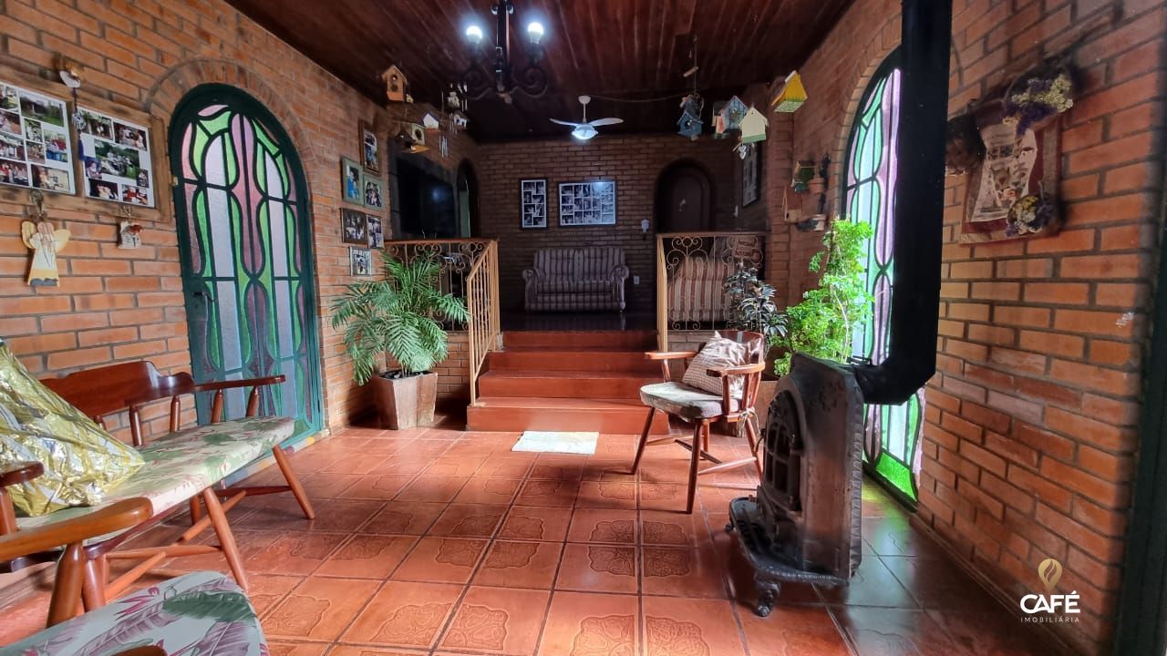 Fazenda à venda com 5 quartos, 422m² - Foto 25