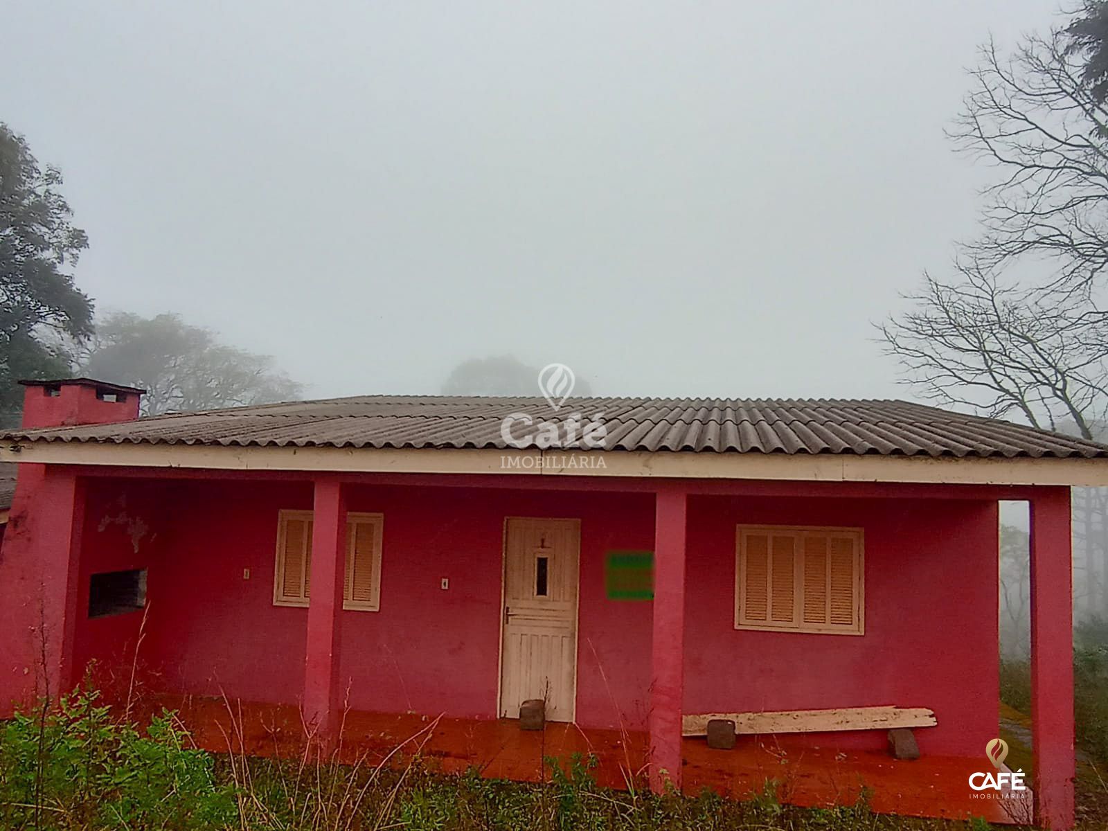 Fazenda à venda com 2 quartos, 80m² - Foto 1