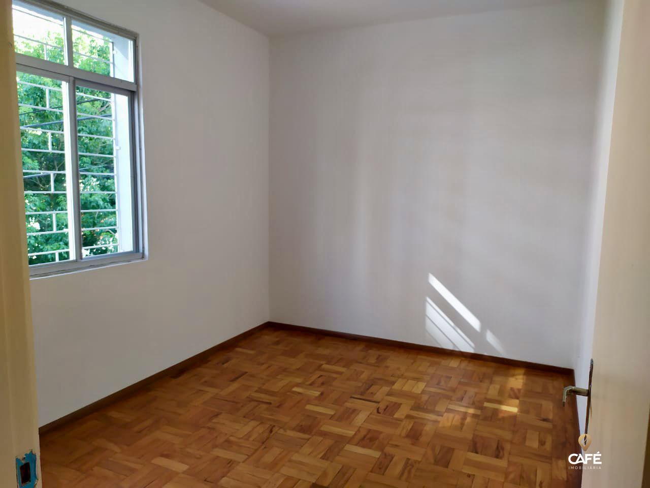 Apartamento à venda com 3 quartos, 96m² - Foto 8