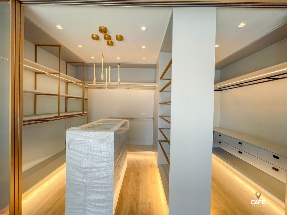 Casa à venda com 3 quartos, 341m² - Foto 3