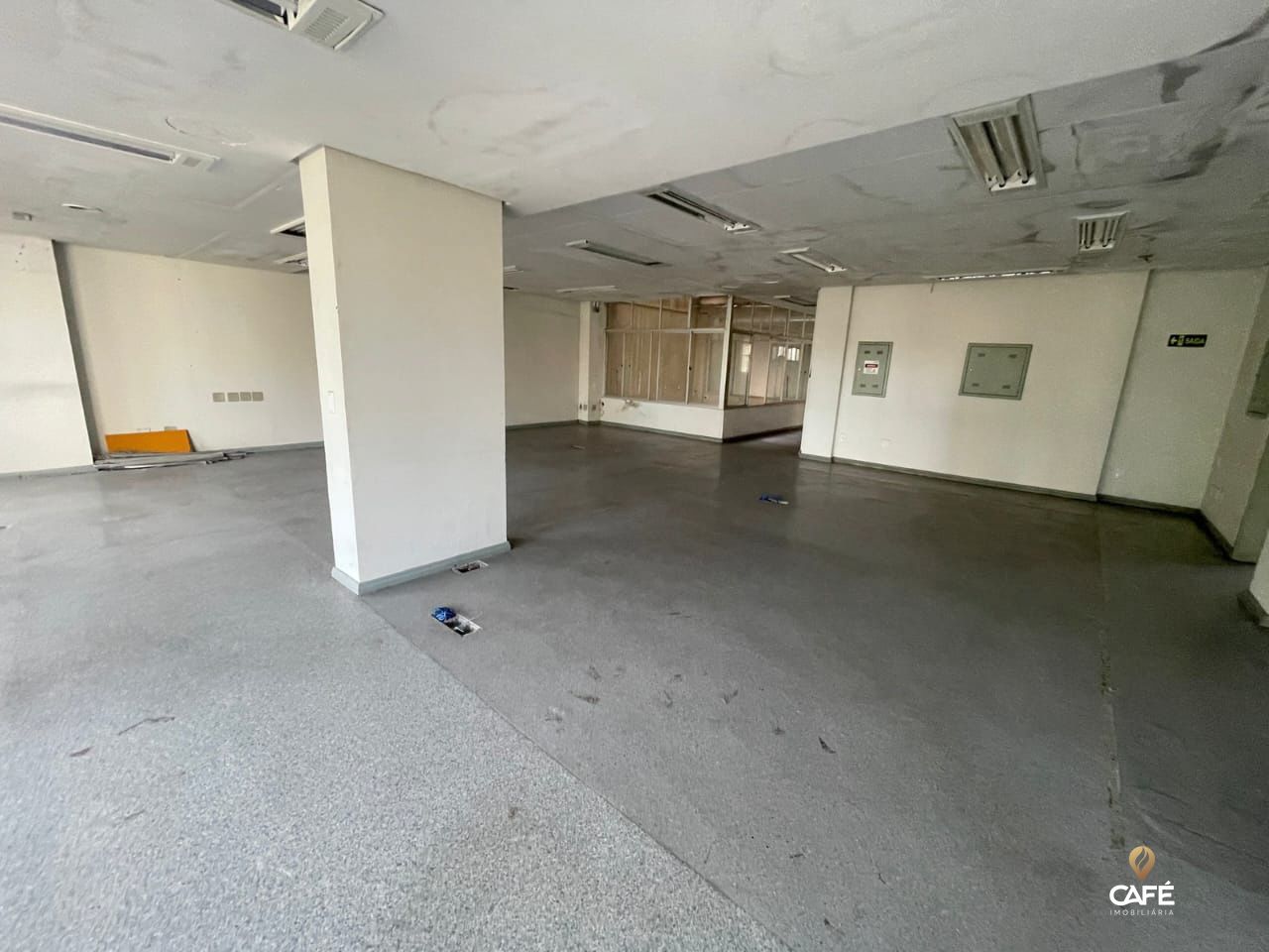 Loja-Salão à venda e aluguel com 4 quartos, 325m² - Foto 2