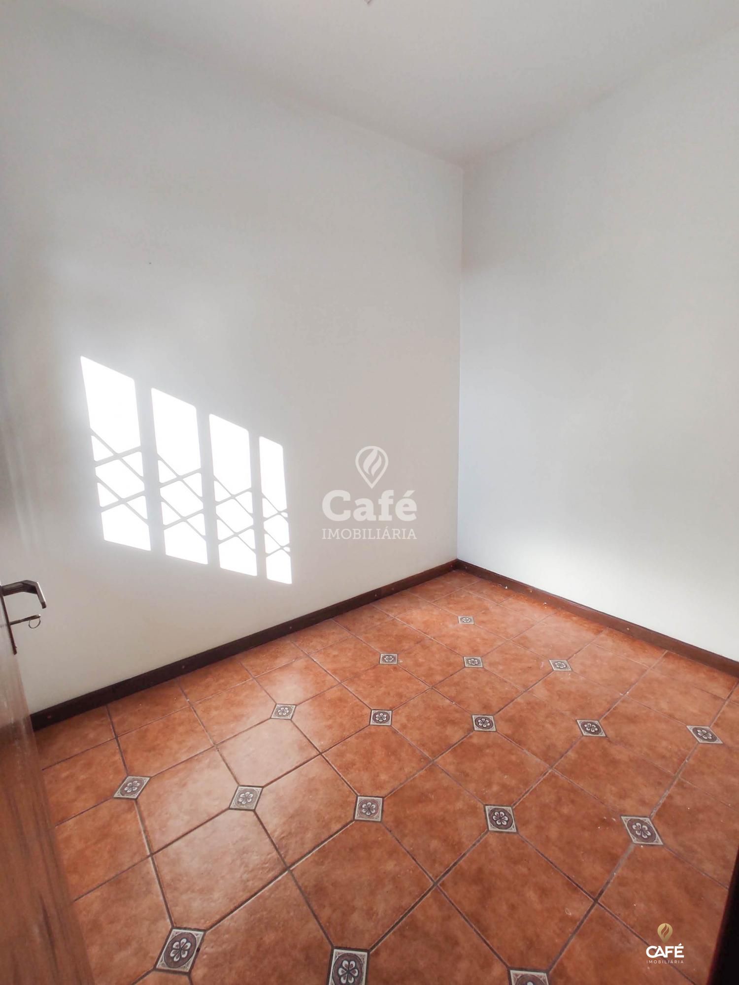 Casa à venda com 4 quartos, 211m² - Foto 8