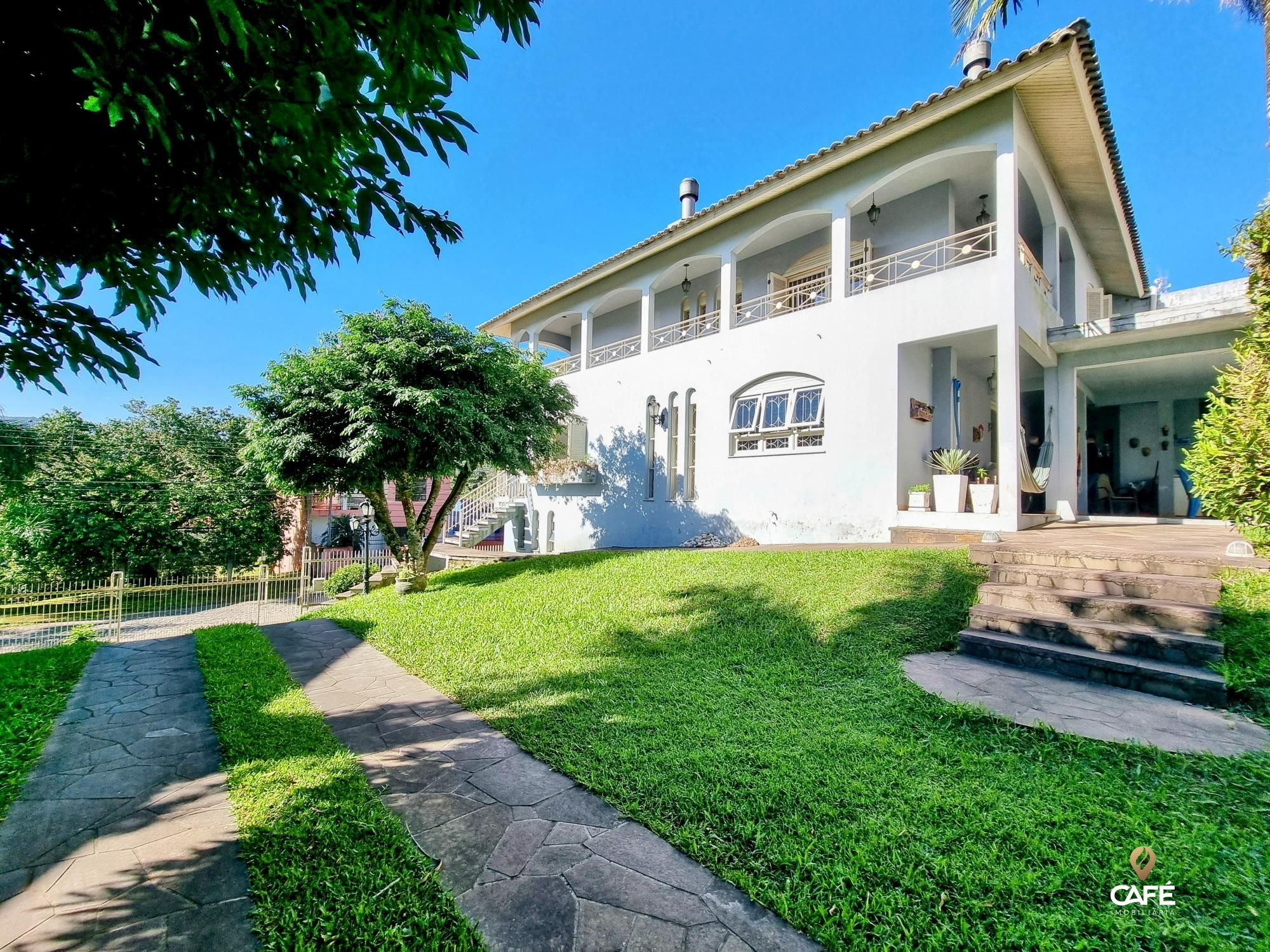 Casa, 4 quartos, 365 m² - Foto 1