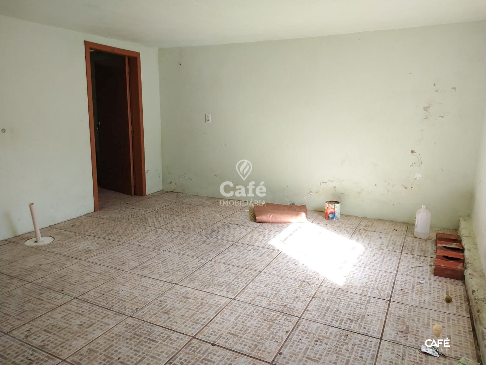 Casa à venda com 3 quartos, 100m² - Foto 4