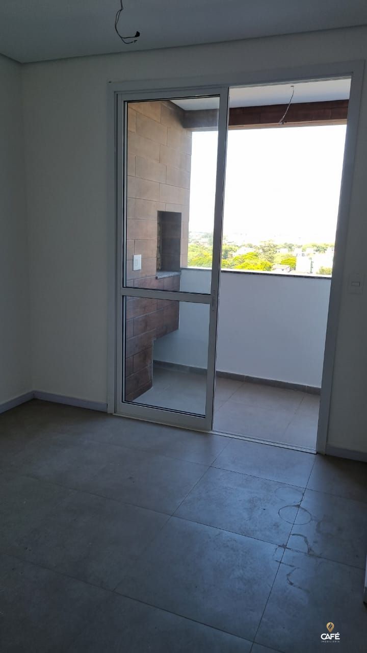 Apartamento à venda com 2 quartos, 60m² - Foto 4