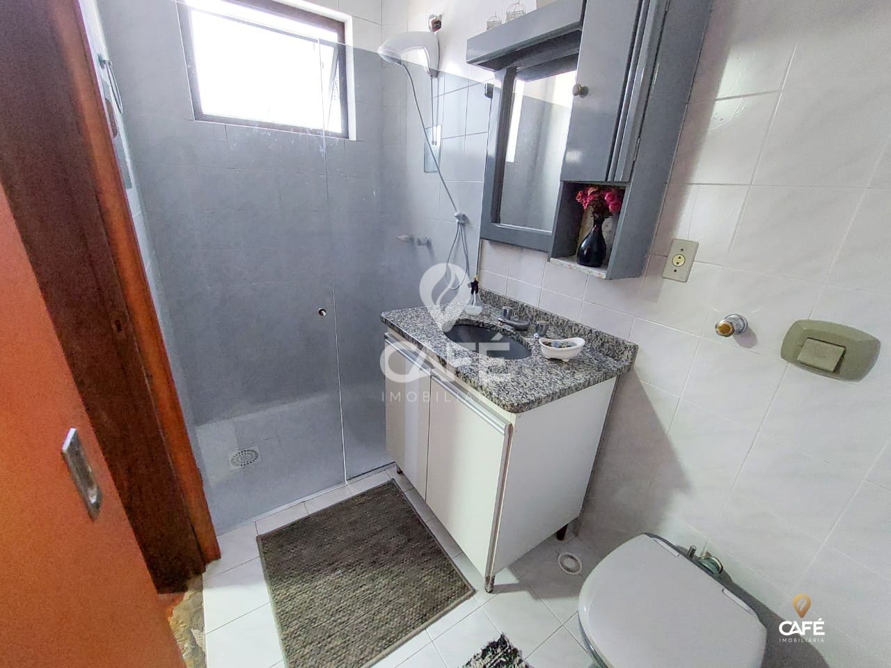 Apartamento à venda com 1 quarto, 60m² - Foto 2