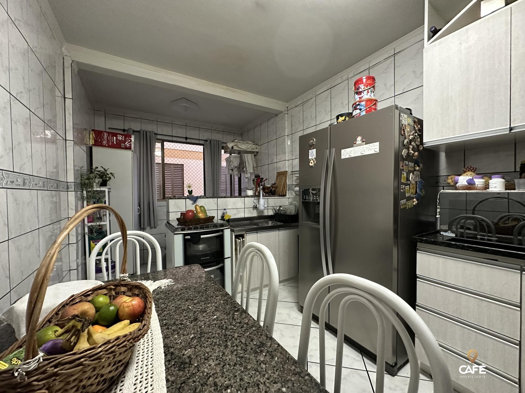 Apartamento à venda com 4 quartos, 194m² - Foto 4