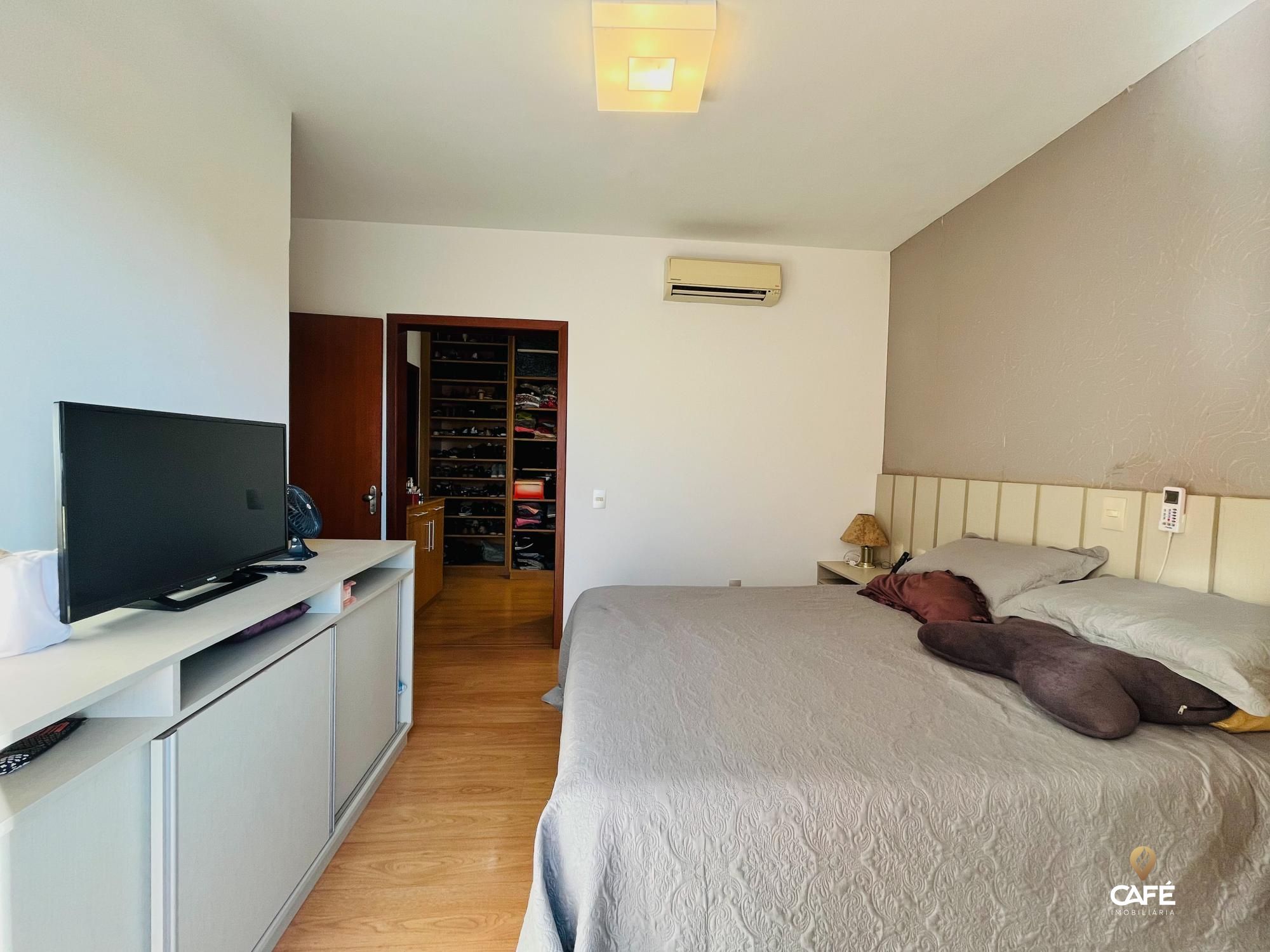 Casa à venda com 4 quartos, 239m² - Foto 19