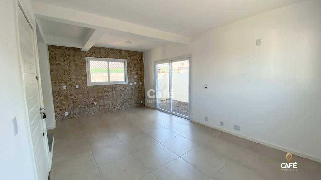 Casa à venda com 2 quartos, 72m² - Foto 1