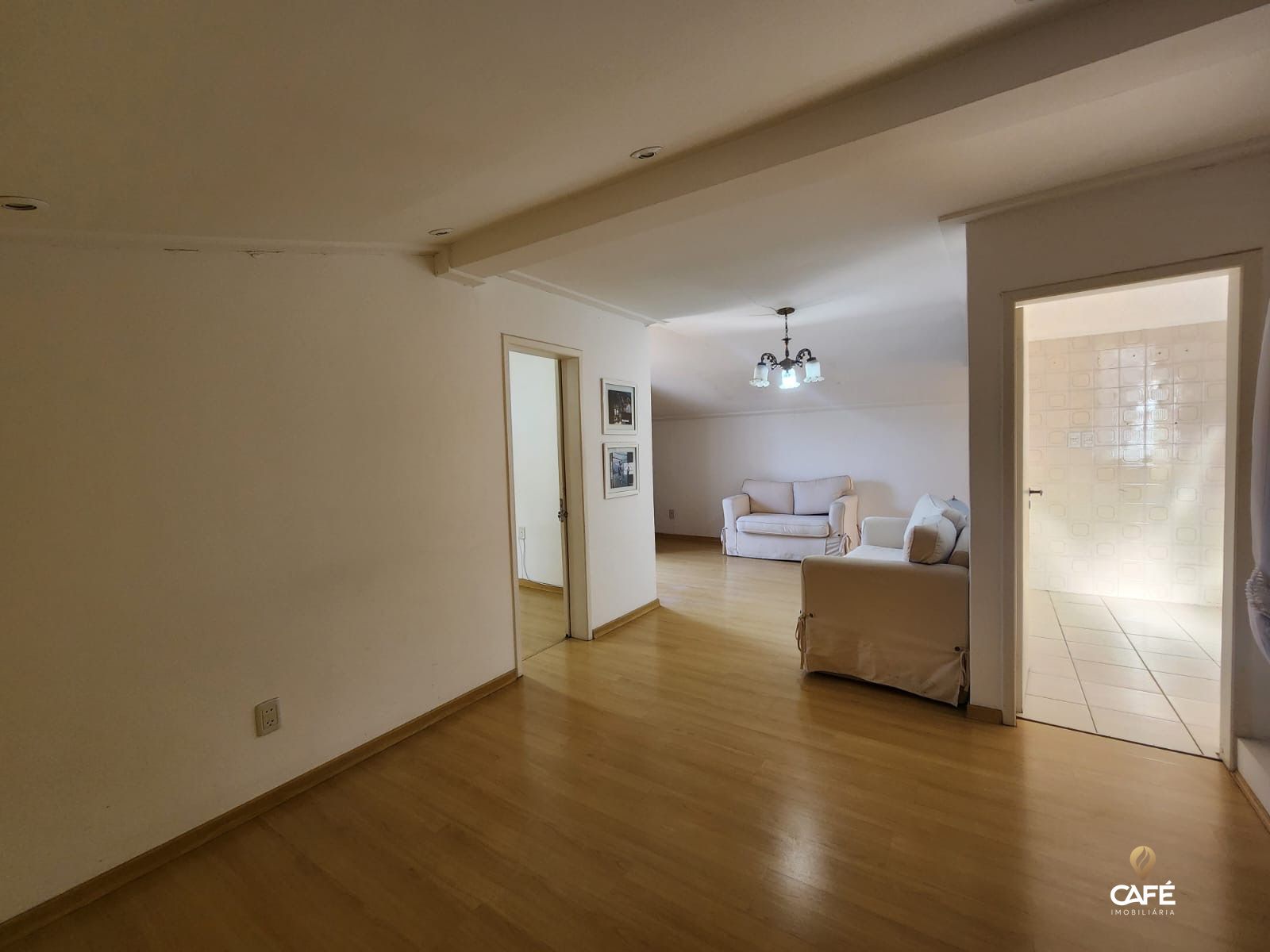 Casa à venda com 3 quartos, 220m² - Foto 10